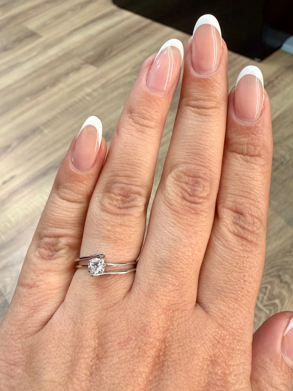 Oro Blanco 14k Redondo 0.20ct de Diamantes Naturales                            Anillo Compromiso OF2308