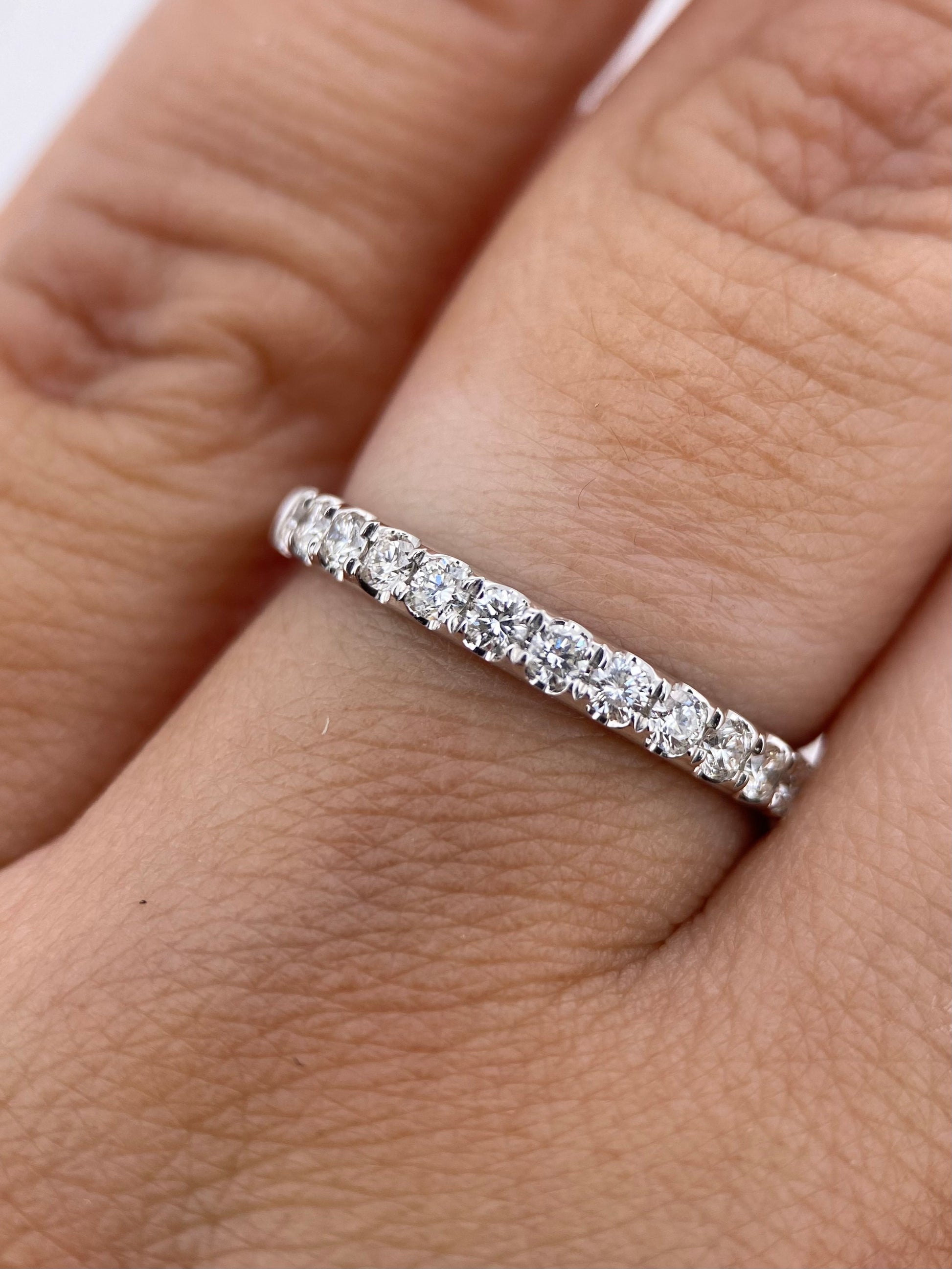 Churumbela Diamantes 0.42ct Oro 14k Blanco.            OF2366