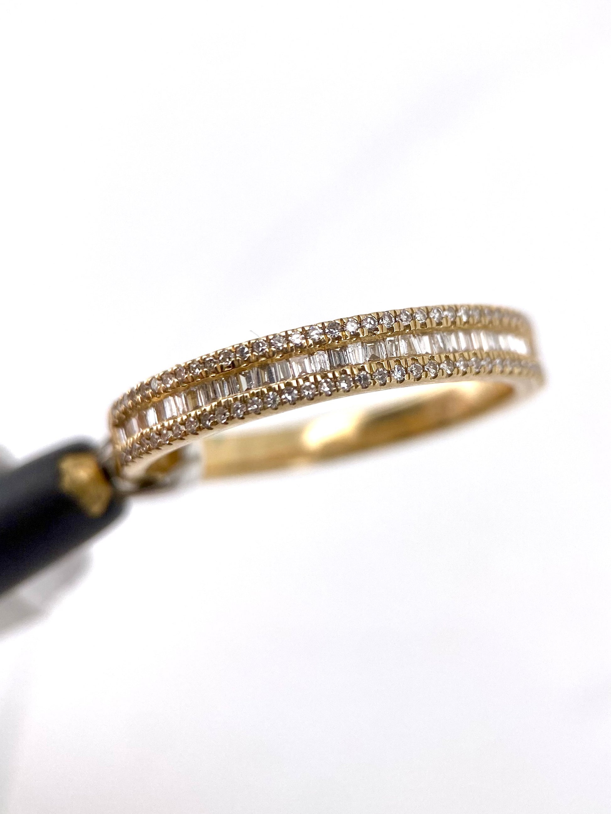 Churumbela con Baguettes 0.30ct Oro 14k Amarillo.            OF2220