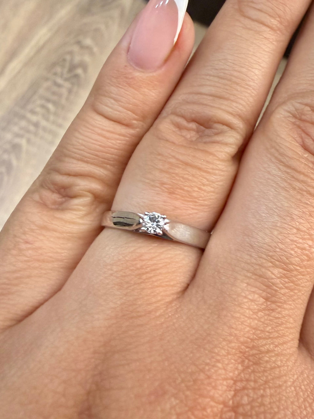Oro Blanco 14k Redondo 0.09ct de Diamante Natural                                                  Anillo Compromiso OF2334