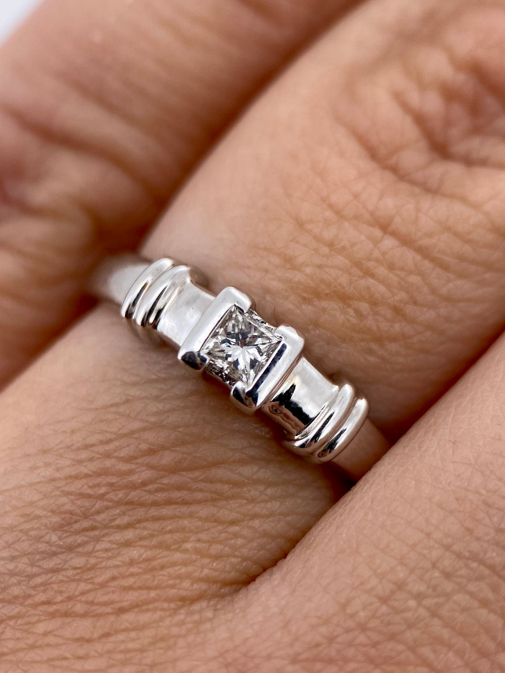 Oro Blanco 14k Princess 0.20ct de Diamante Natural                                                  Anillo Compromiso OF1402