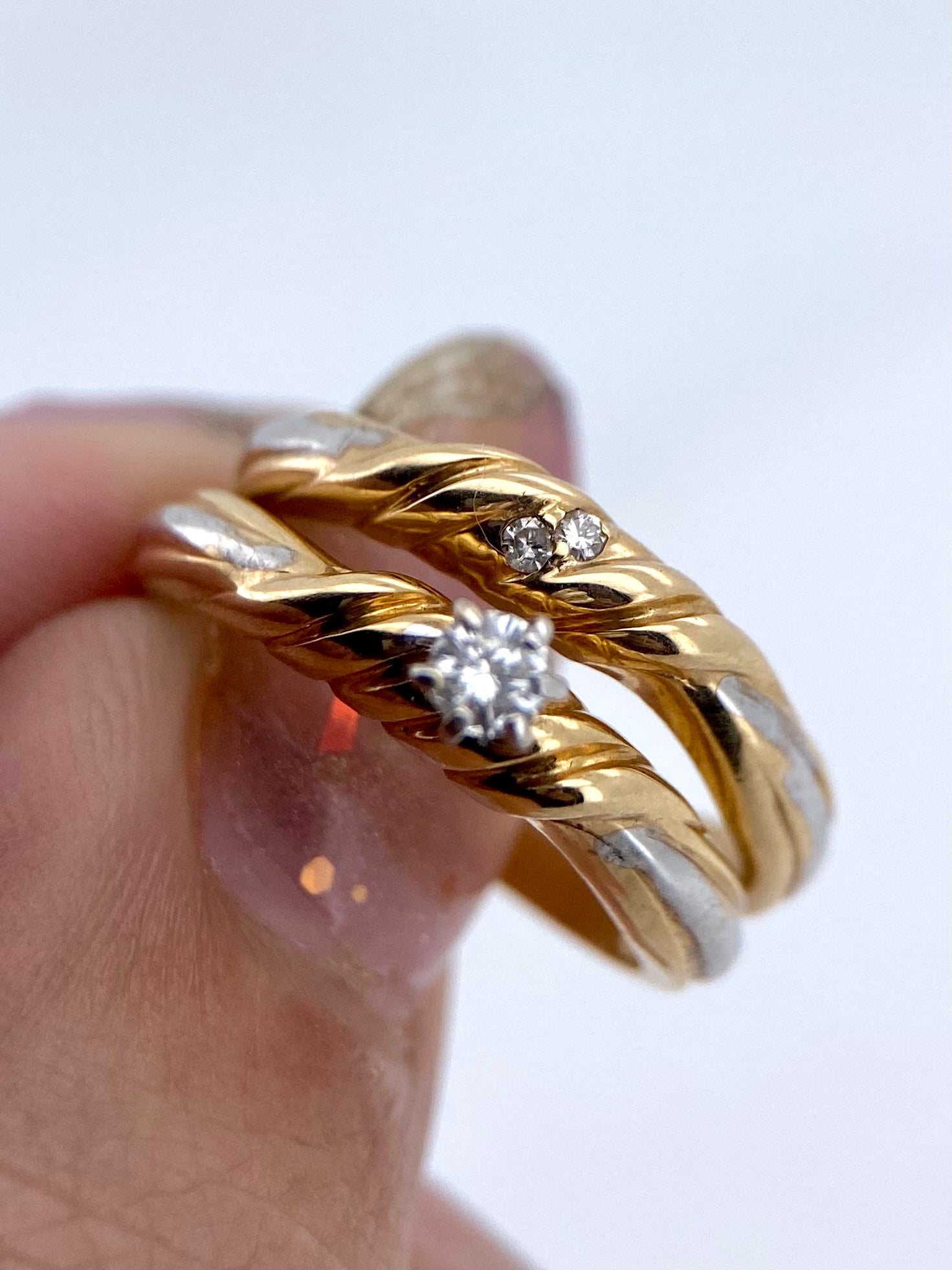 Oro Amarillo 14k Redondo con Alianza 0.13ct + 0.04ct de Diamantes Naturales                            Anillo Compromiso OF1610