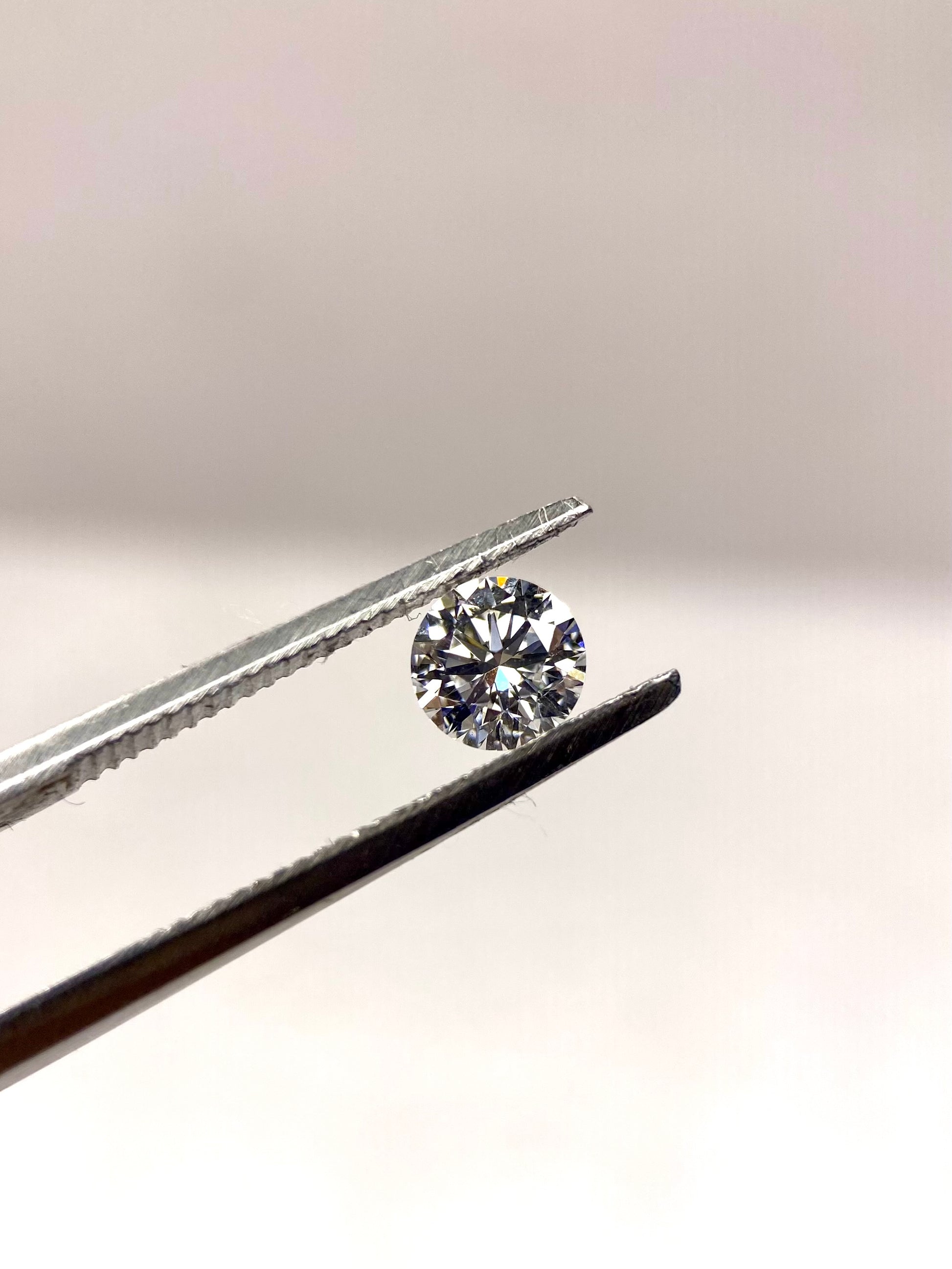 Redondo 0.55ct Diamante GIA