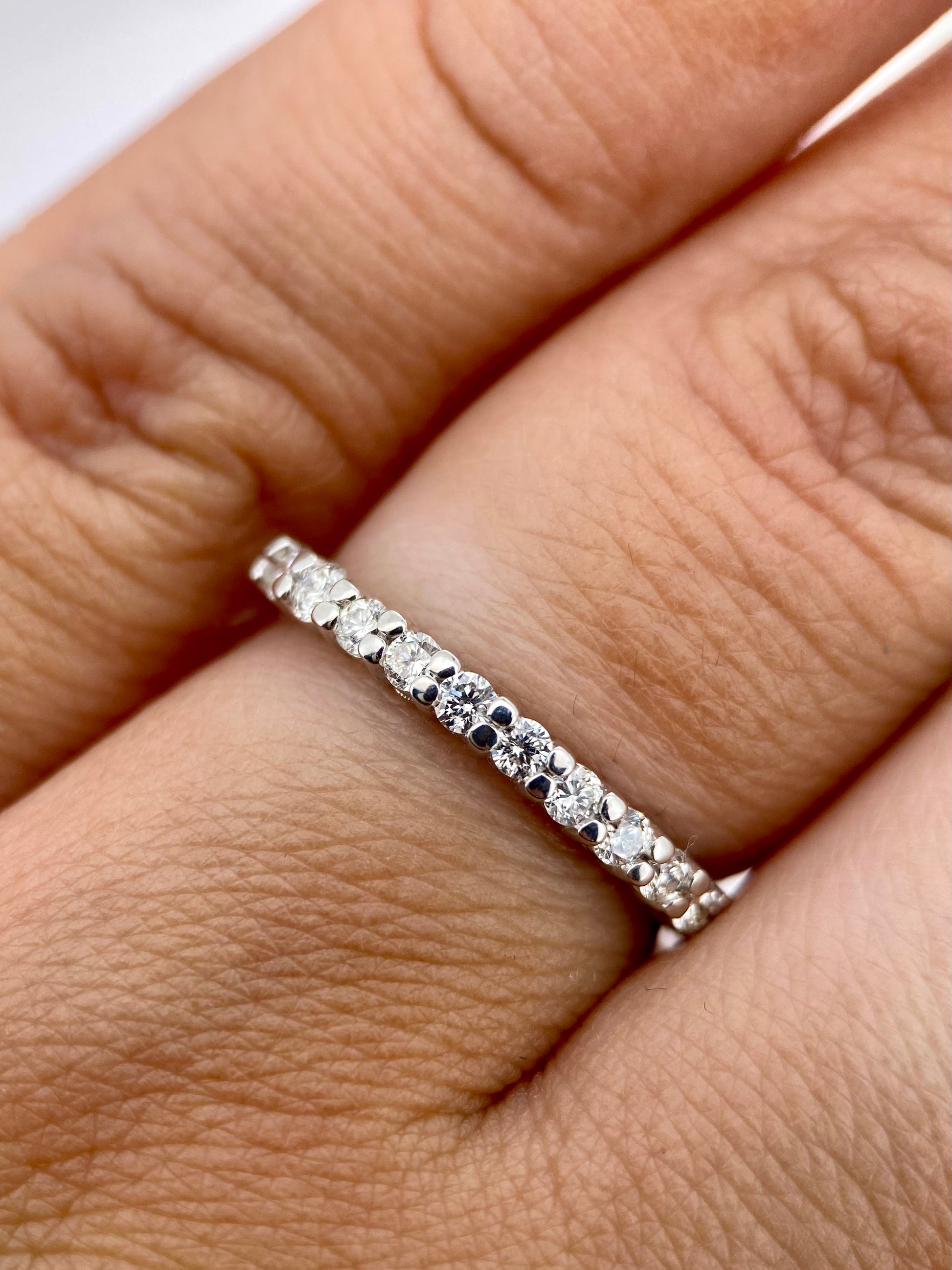Churumbela Diamantes 0.33ct Oro 14k Blanco.            OF2380
