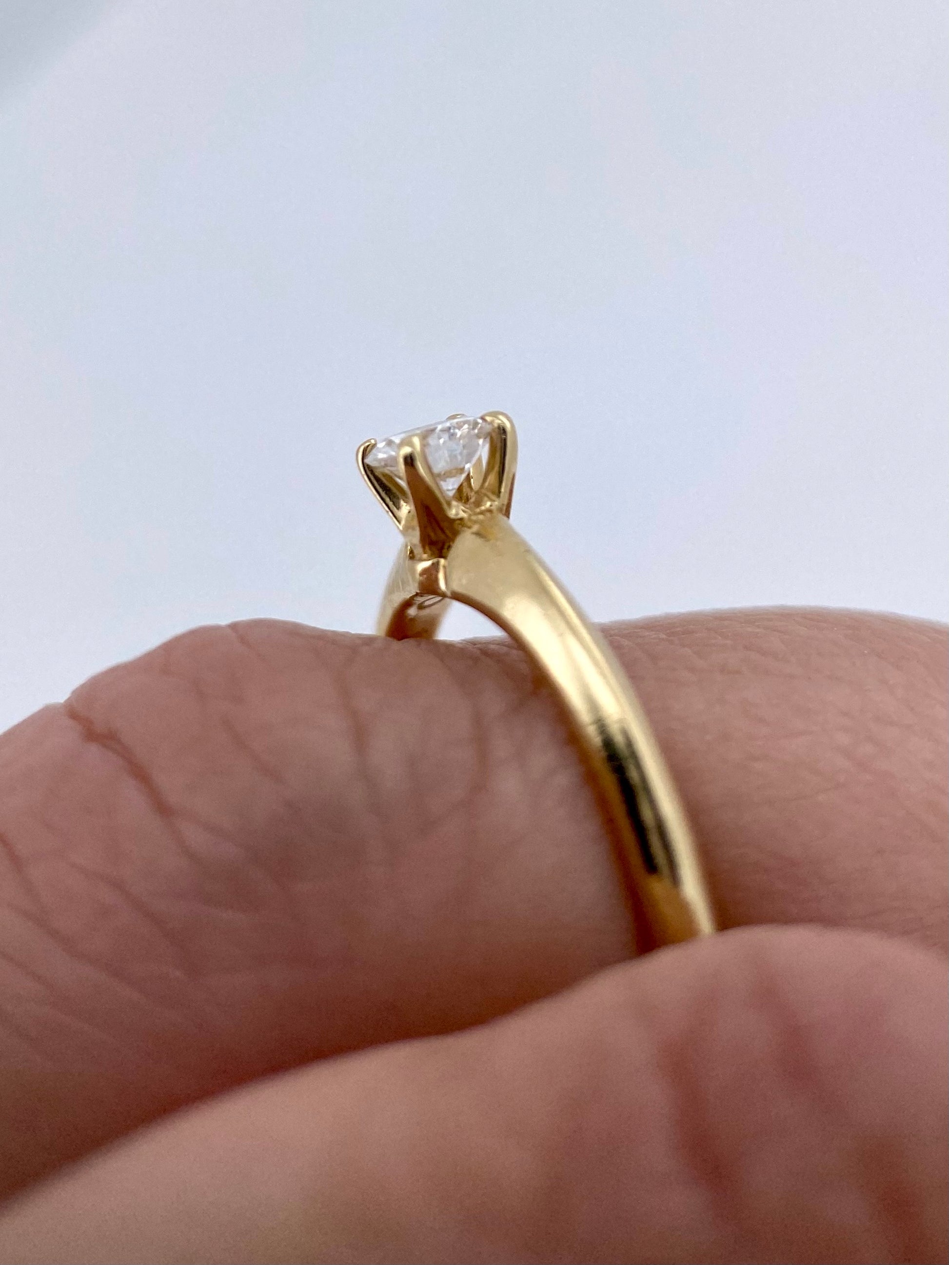 Oro Amarillo 14k Redondo 0.18ct de Diamante Natural                              Anillo Compromiso OF1991