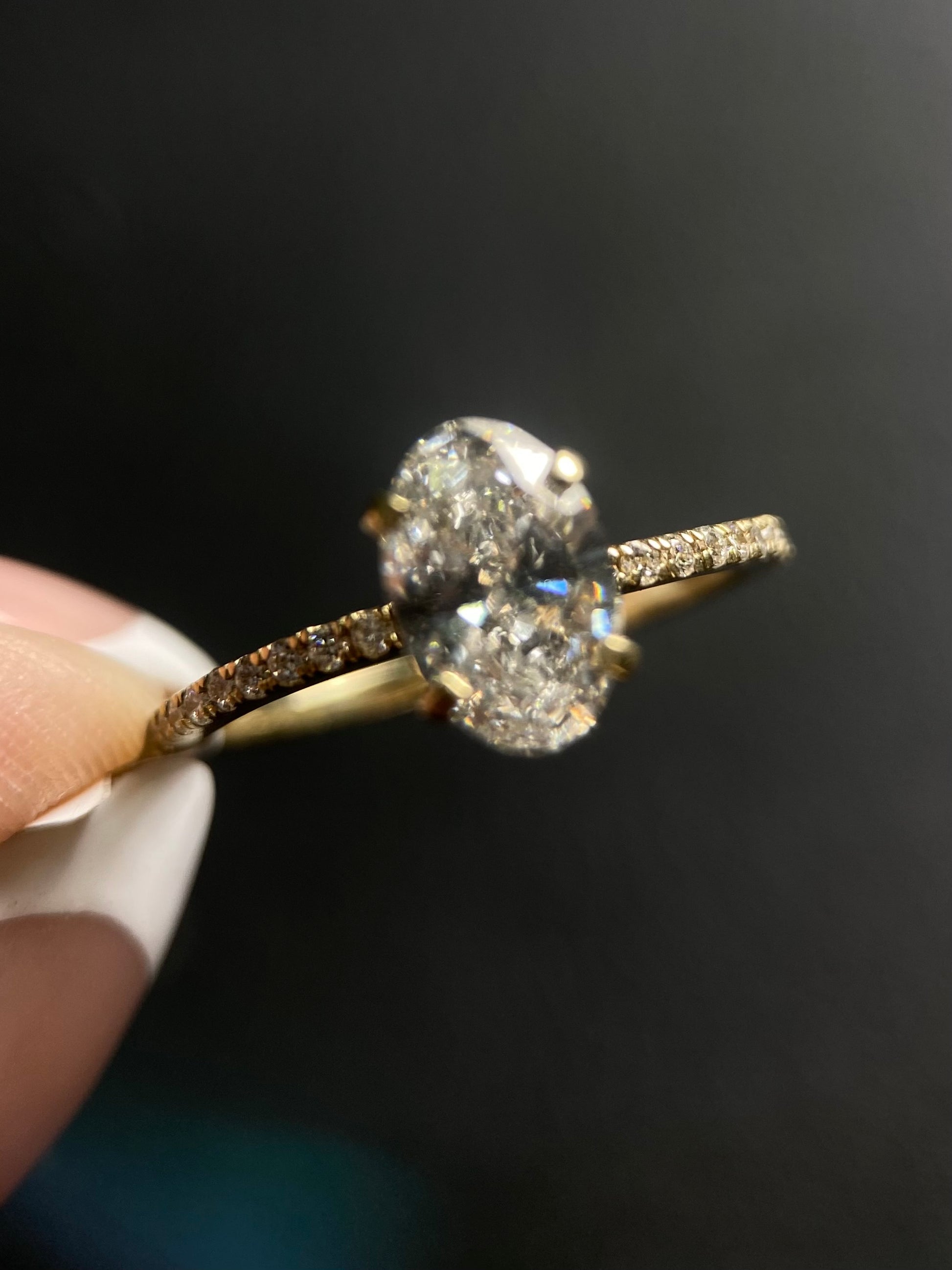 Diamante Laboratorio IGI Oval 1.00ct+0.16ct Oro Amarillo-Anillo de Compromiso