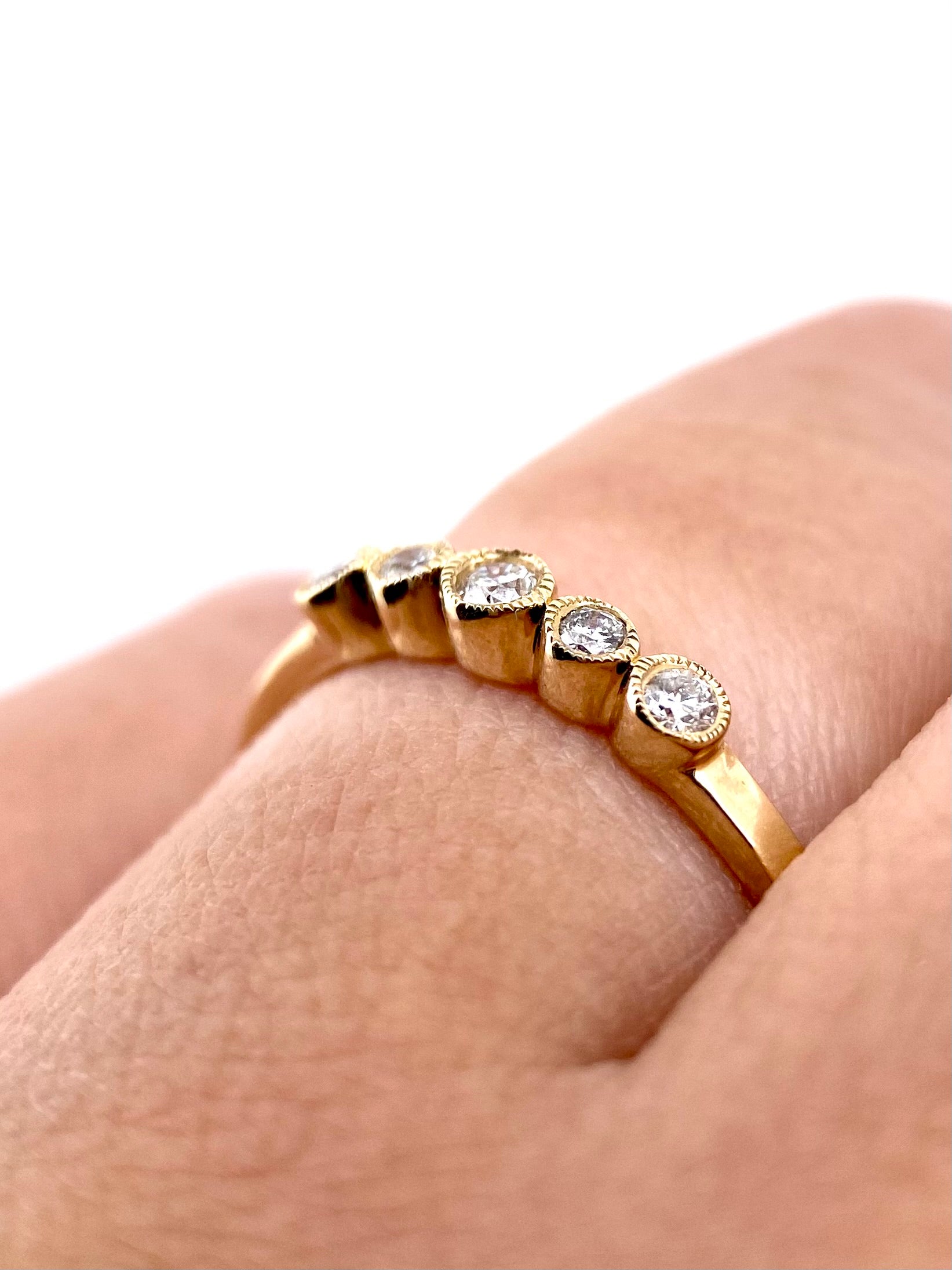 Churumbela Redonda 0.20ct Oro 14k Amarillo.            OF2346