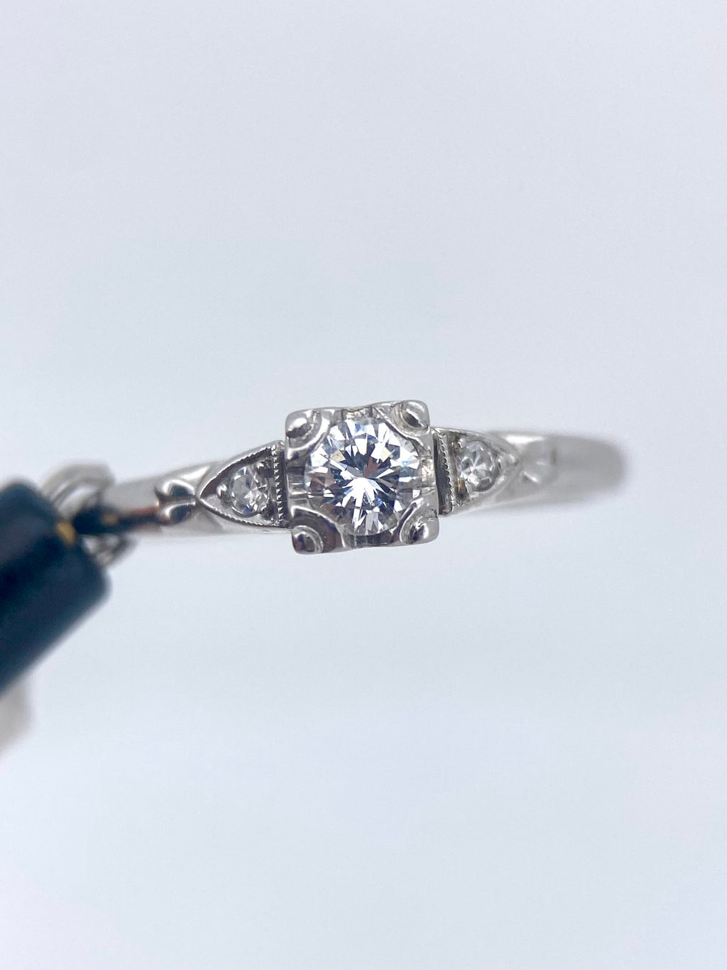 Oro Blanco 14k Redondo 0.15ct de Diamantes Naturales                            Anillo Compromiso OF1631