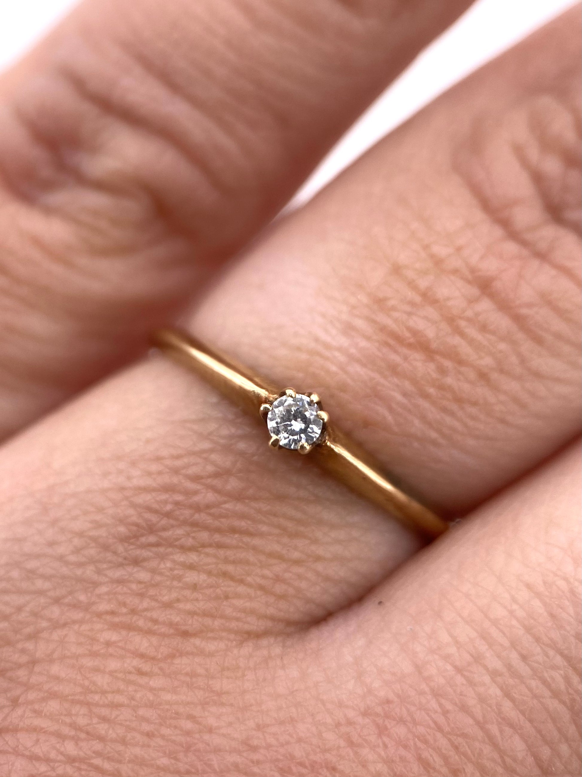 Oro Amarillo 14k Redondo 0.08ct de Diamante Natural                              Anillo Compromiso OF1289