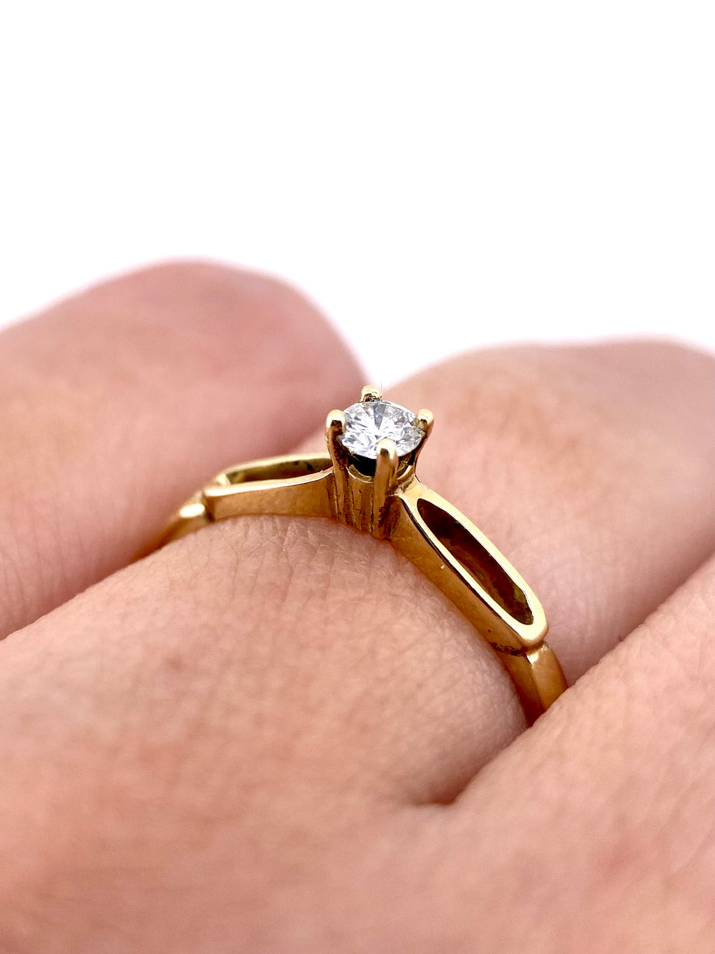 Oro Amarillo 14k Redondo 0.09ct de Diamante Natural                              Anillo Compromiso OF2211