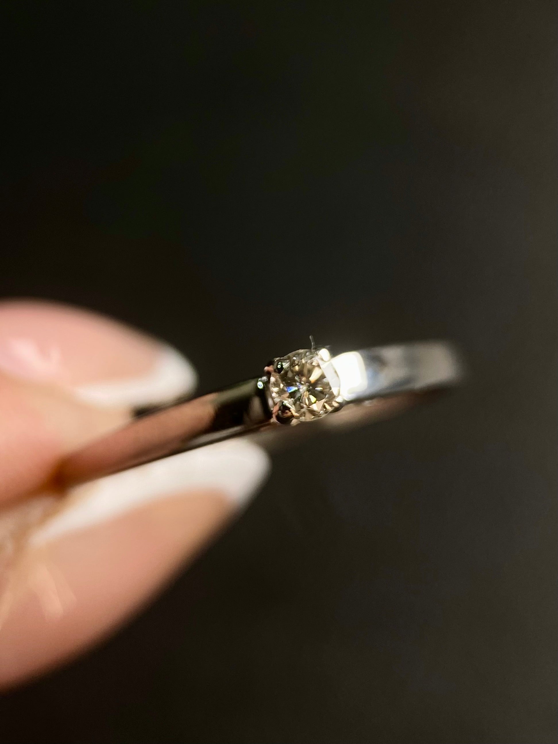 Oro Blanco 14k Redondo 0.12ct de Diamante Natural                                                  Anillo Compromiso OF2326
