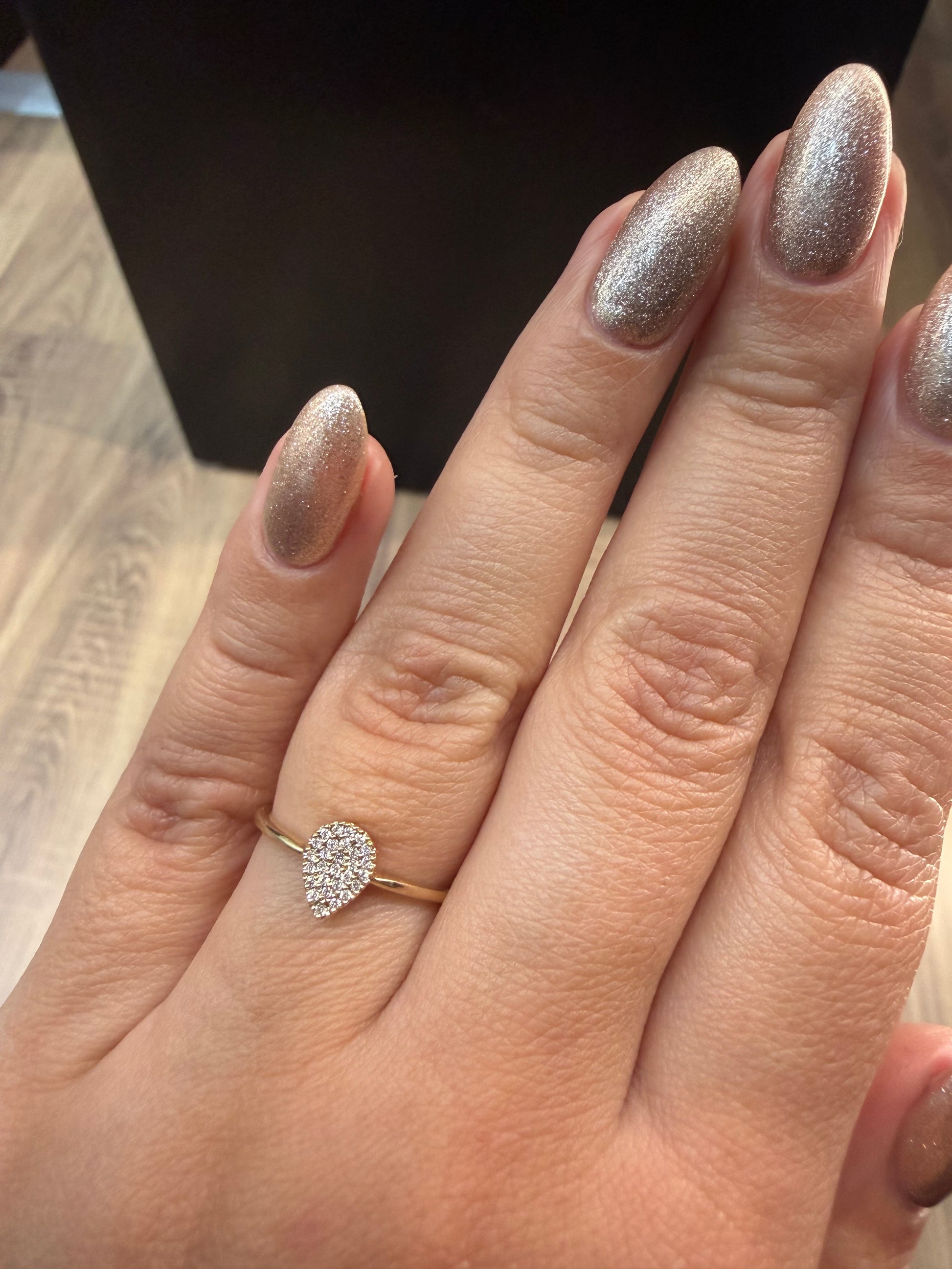 Oro Amarillo 14k Pera 0.15ct de Diamantes Naturales                            Anillo Compromiso OF2119