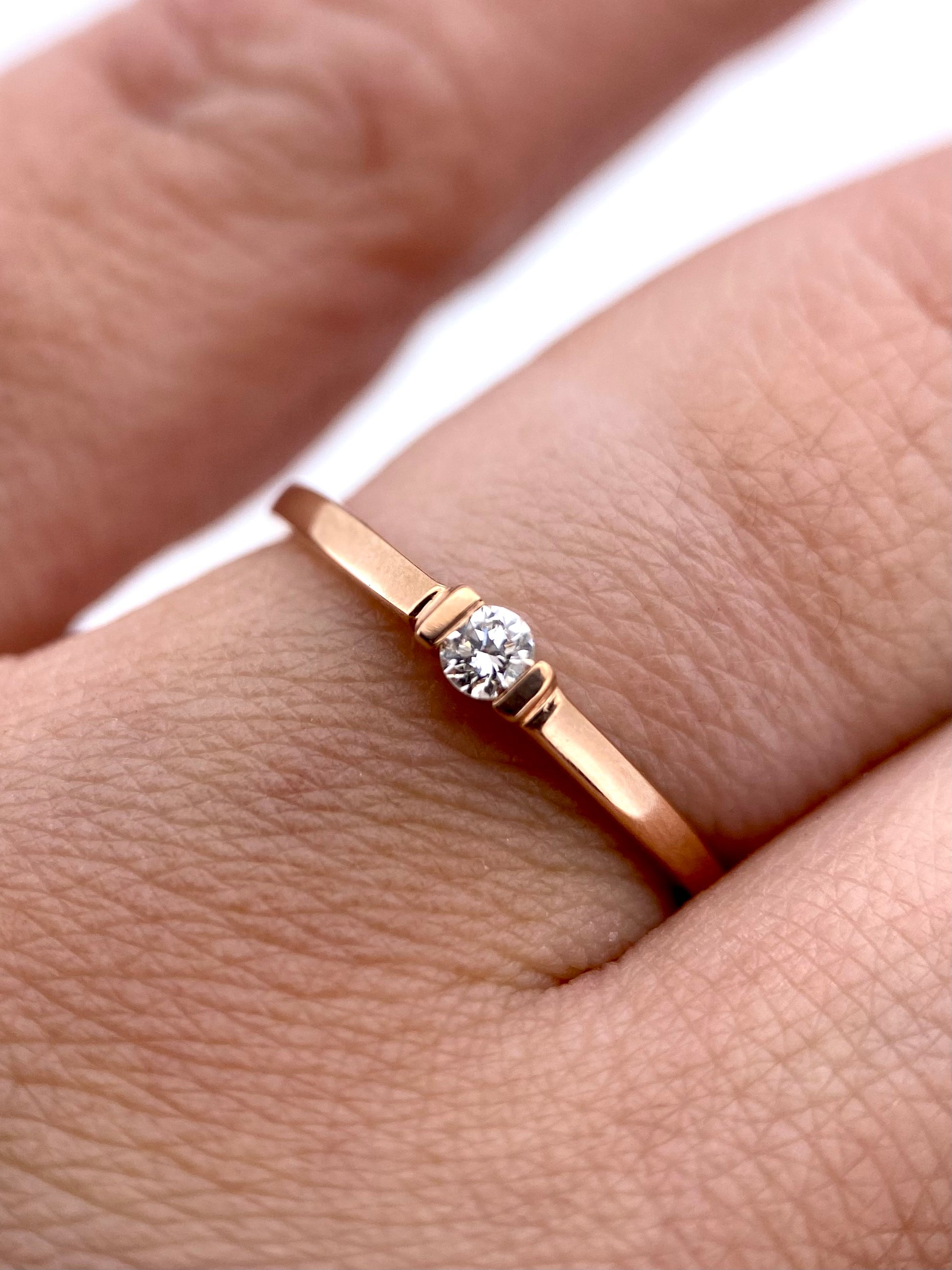 Oro Rosa 14k Redondo 0.08ct de Diamante Natural                              Anillo Compromiso OF2330