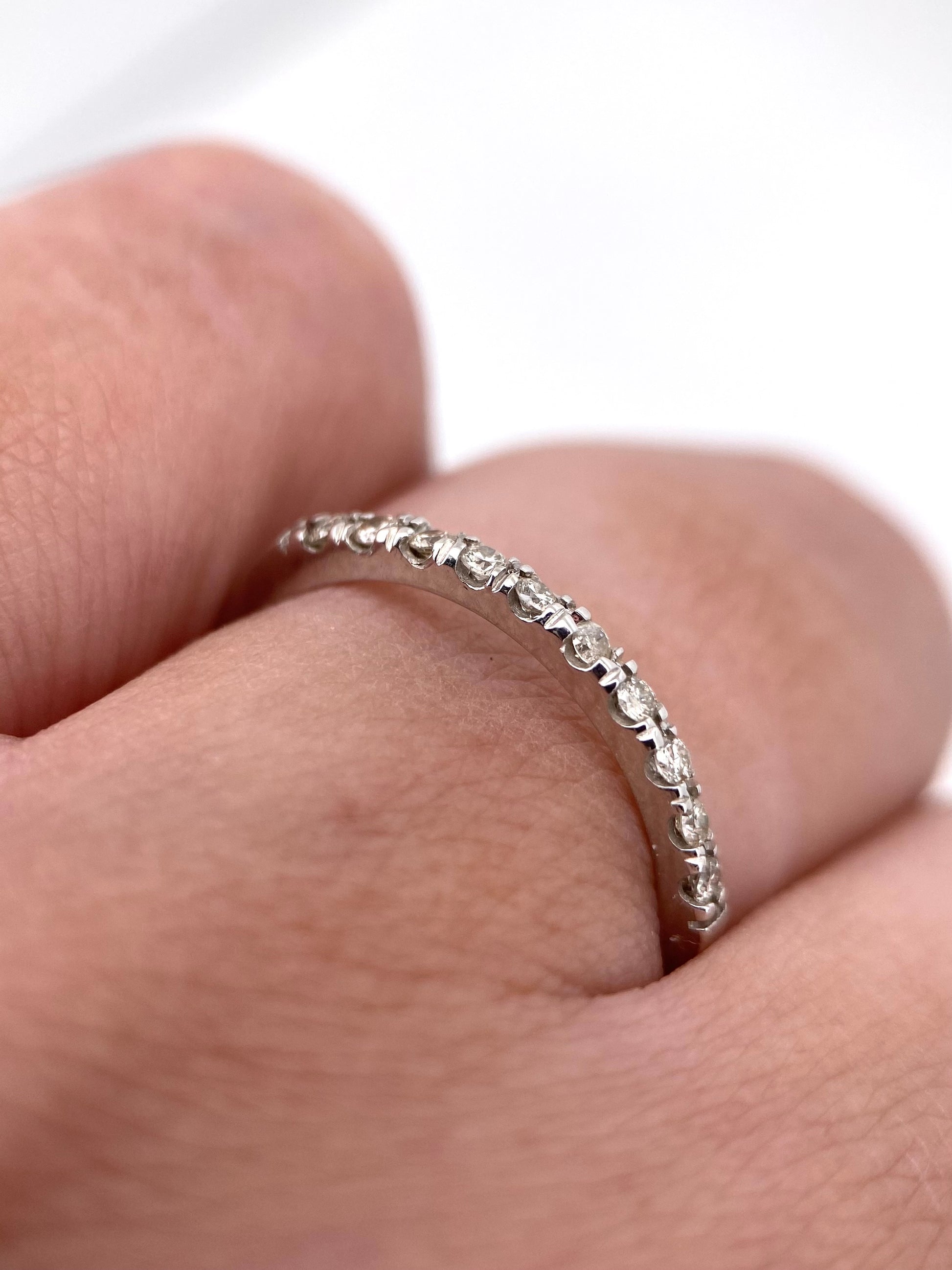 Churumbela Redonda 0.18ct Oro 14k Blanco.            OF2312