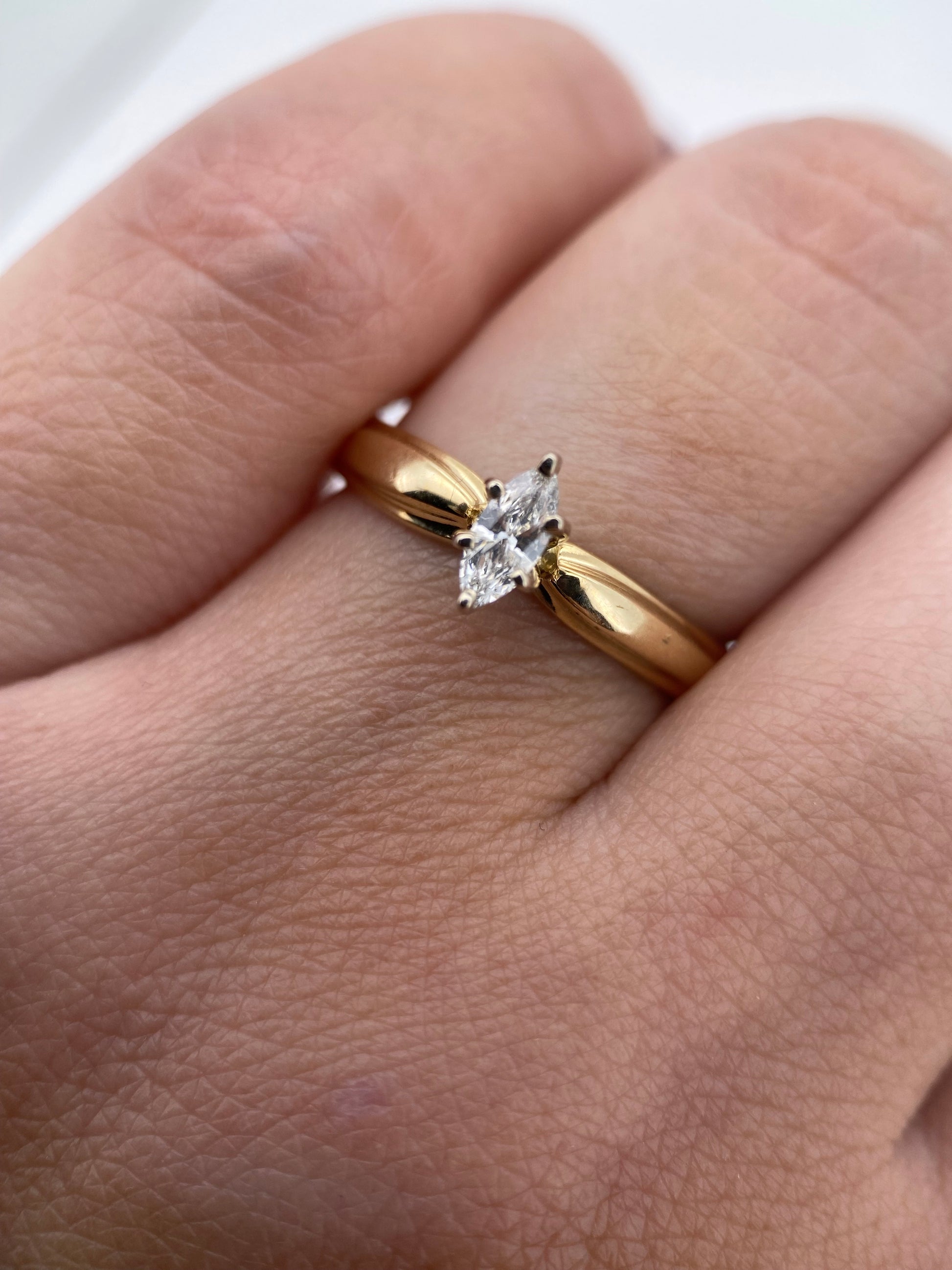 Oro Amarillo 14k Marquise 0.29ct de Diamante Natural                                               Anillo Compromiso OF2262