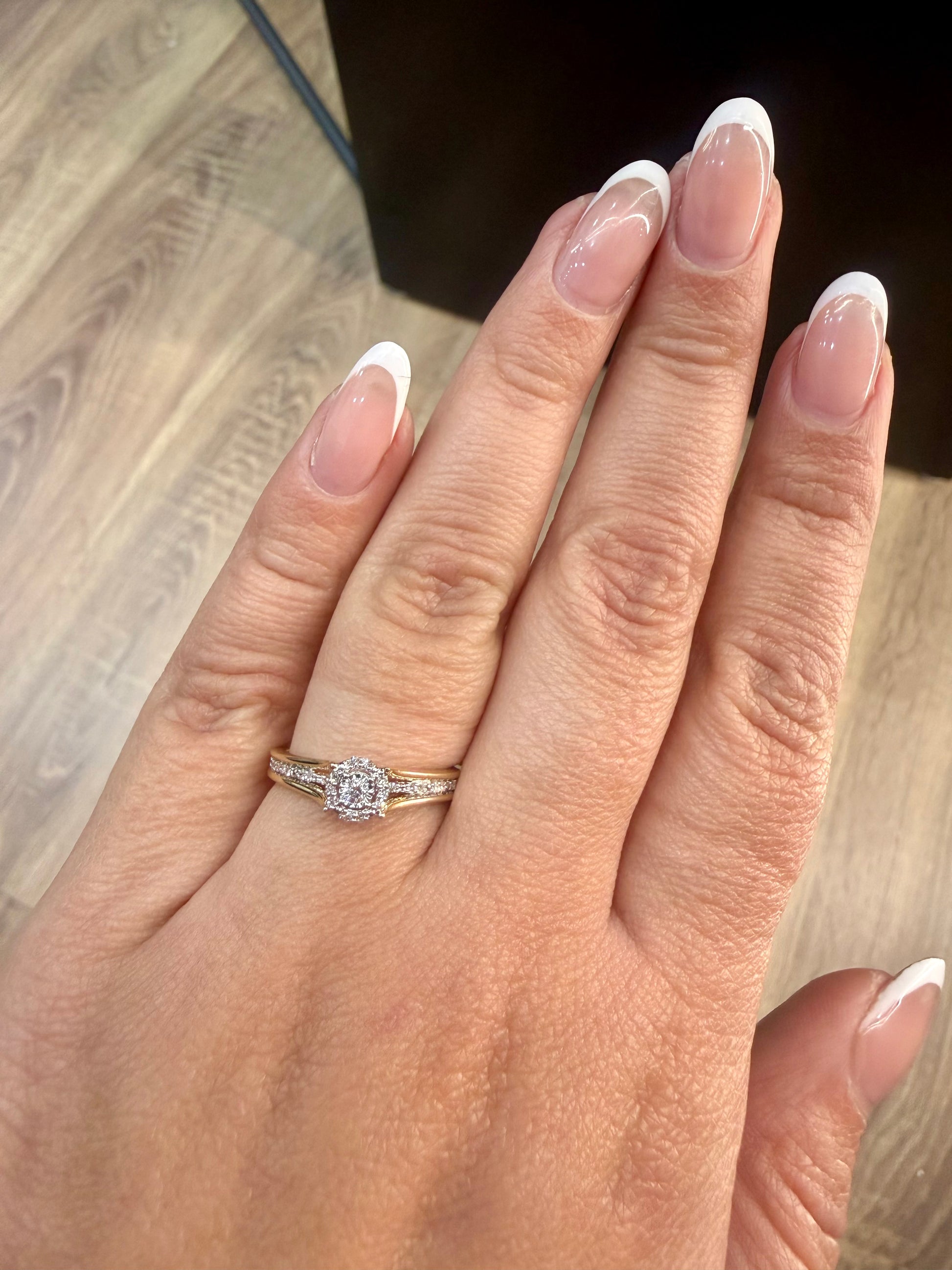 Oro Amarillo 14k Redondo 0.25ct de Diamantes Naturales                            Anillo Compromiso OF2290