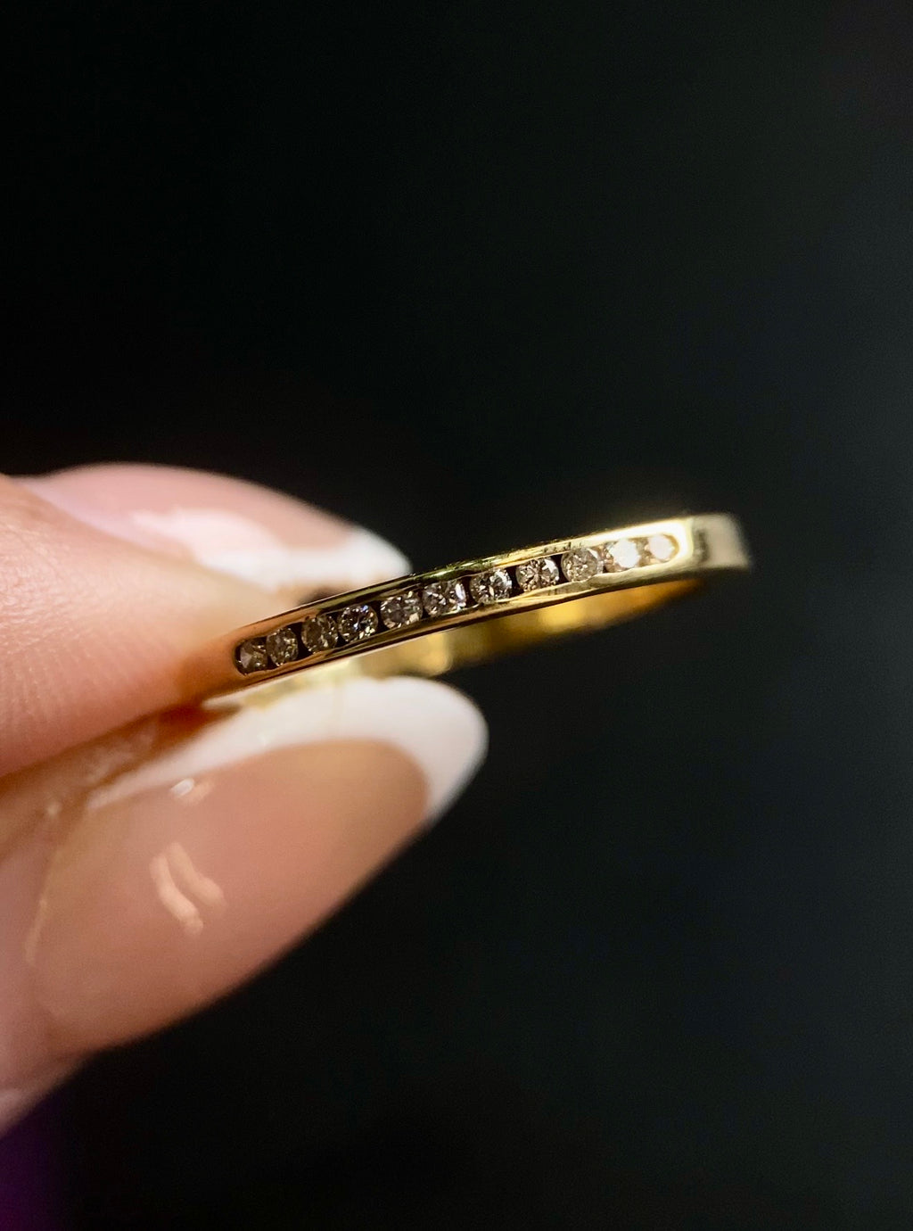 Churumbela Redonda 0.14ct Oro 14k Amarillo.            OF2322