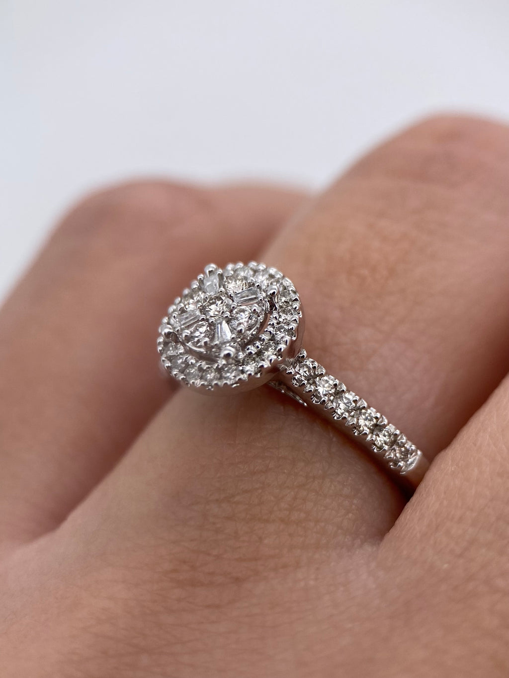 Oro Blanco 14k Redondo 0.43ct de Diamantes Naturales                            Anillo Compromiso OF2252