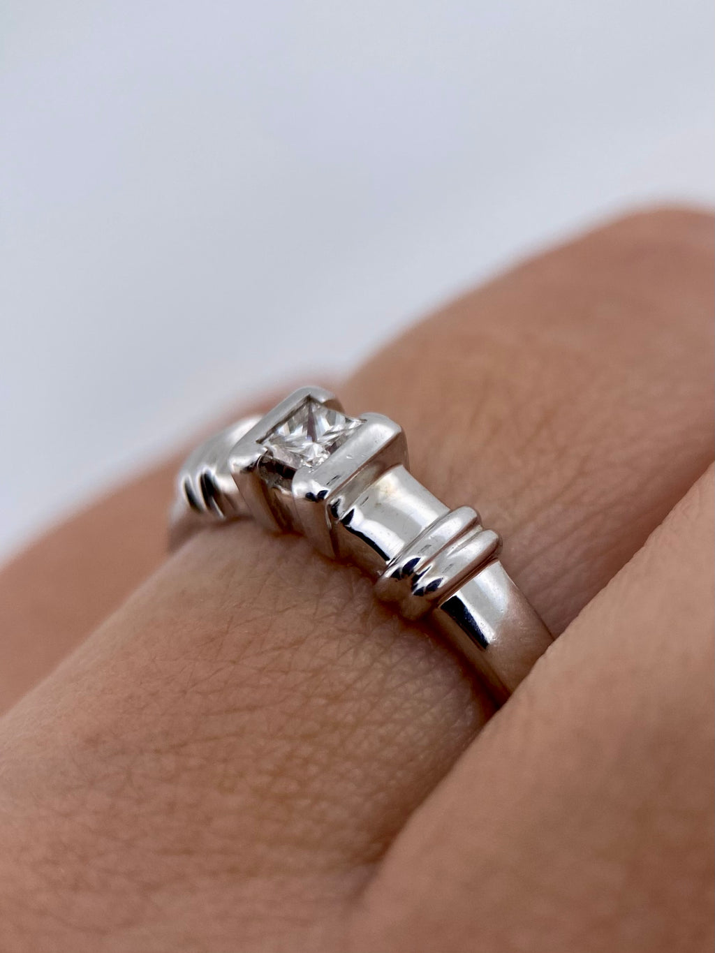 Oro Blanco 14k Princess 0.20ct de Diamante Natural                                                  Anillo Compromiso OF1402