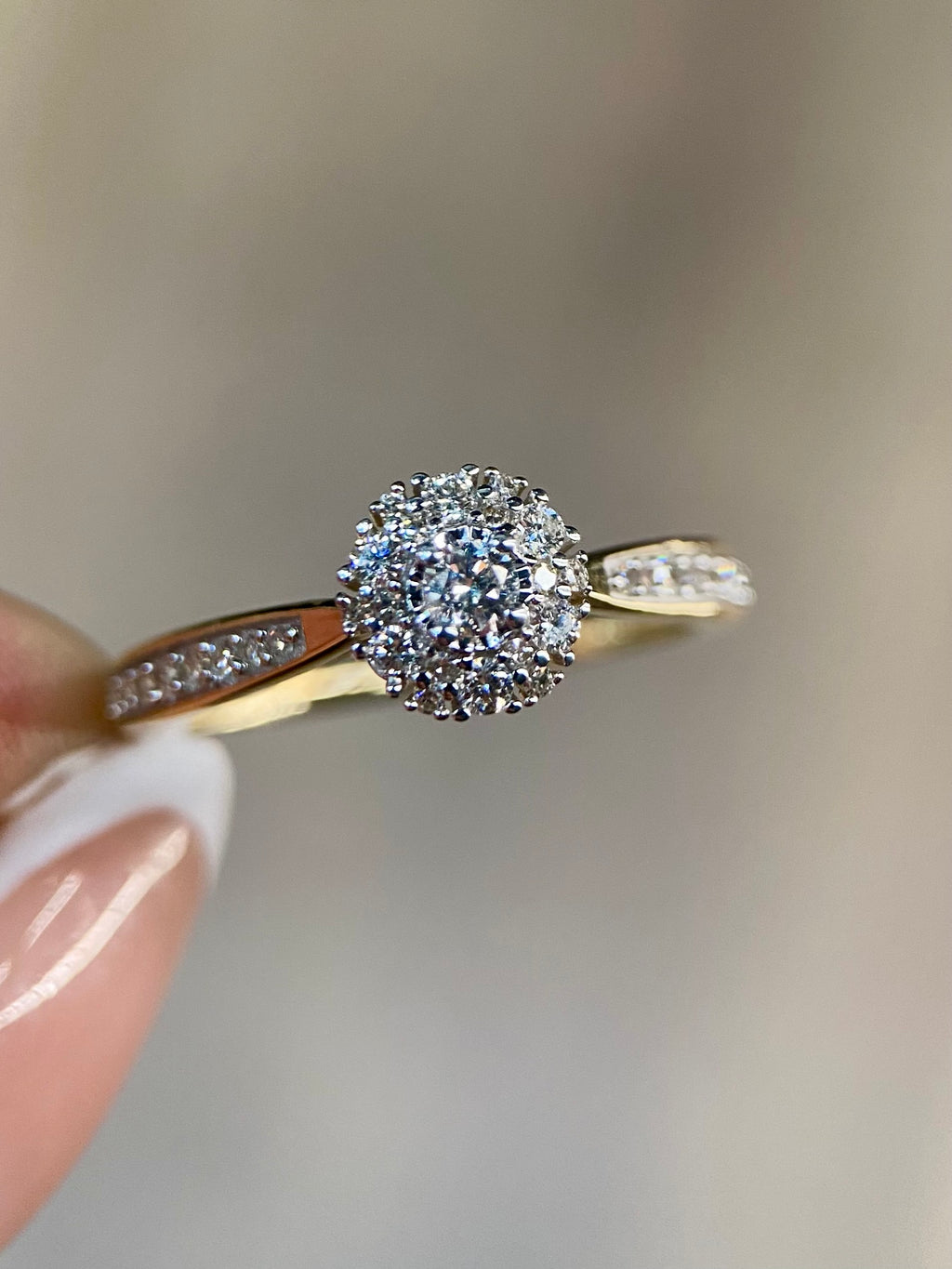 Oro Amarillo 14k Redondo 0.33ct de Diamantes Naturales                            Anillo Compromiso OF2292