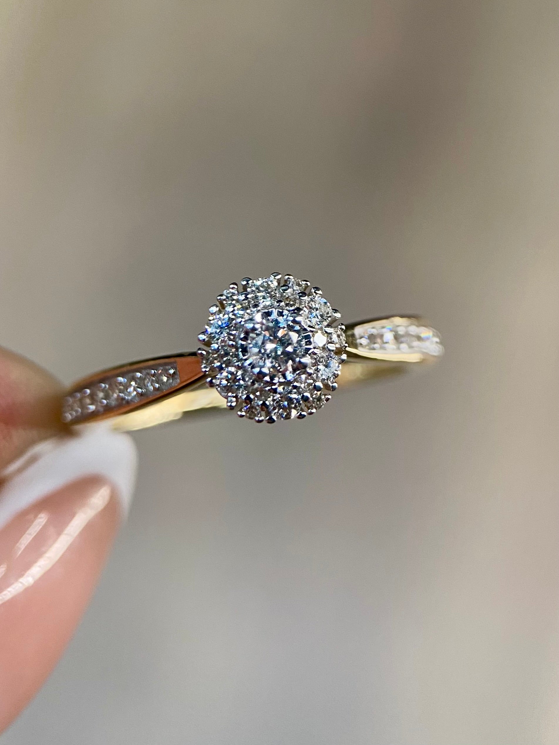 Oro Amarillo 14k Redondo 0.33ct de Diamantes Naturales                            Anillo Compromiso OF2292