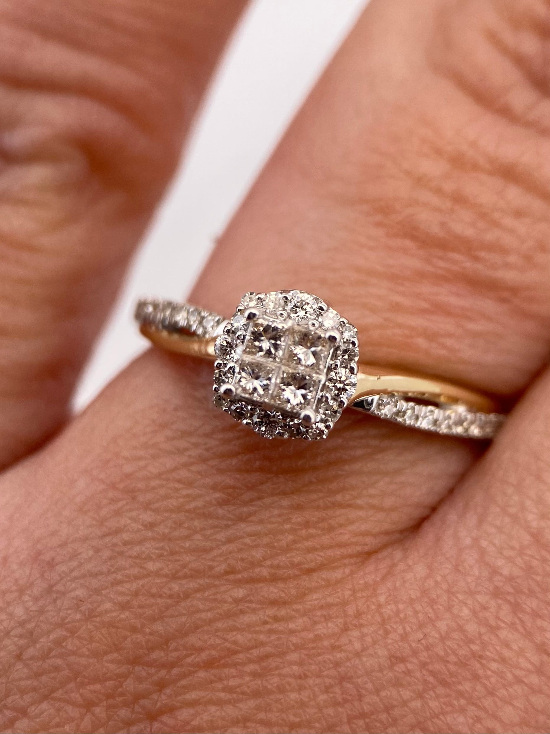 Oro Amarillo 14k Redondo 0.35ct de Diamantes Naturales                            Anillo Compromiso OF2291