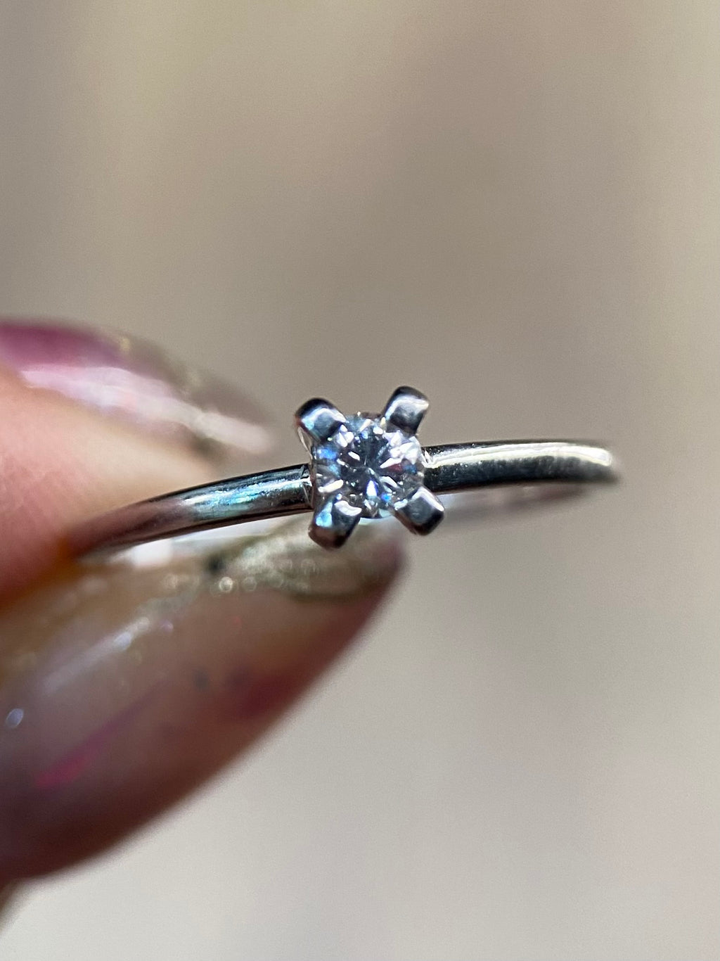 Oro Blanco 14k Redondo 0.15ct de Diamante Natural                                                  Anillo Compromiso OF1948