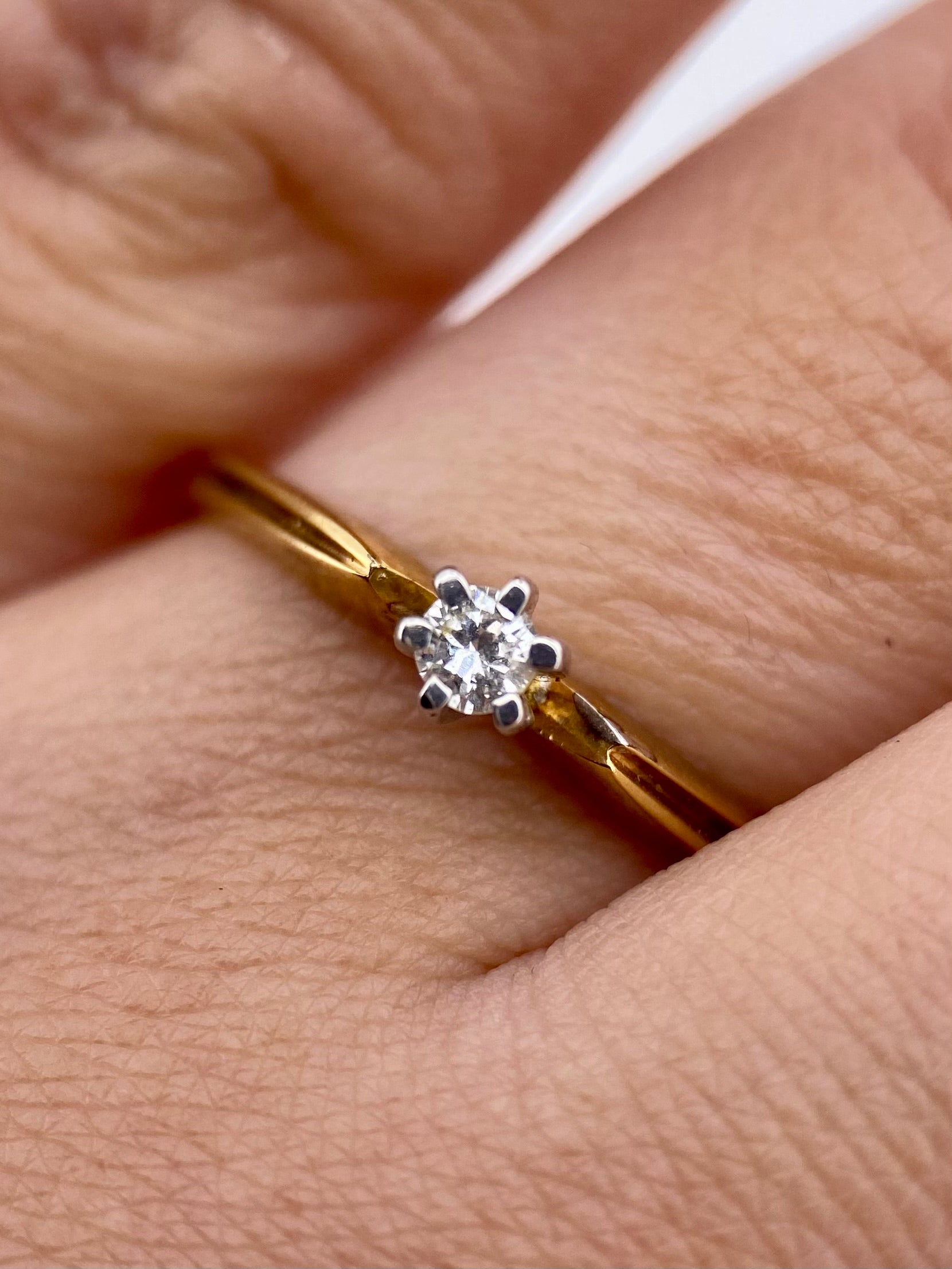 Oro Amarillo 14k Redondo 0.12ct de Diamante Natural                              Anillo Compromiso OF1512