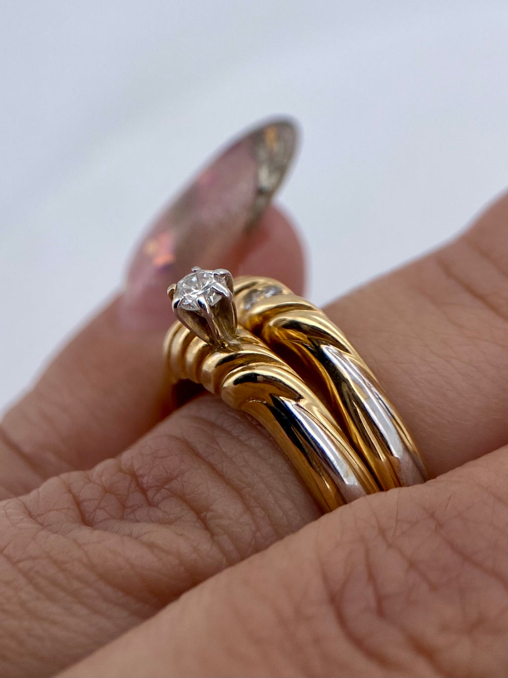 Oro Amarillo 14k Redondo con Alianza 0.13ct + 0.04ct de Diamantes Naturales                            Anillo Compromiso OF1610