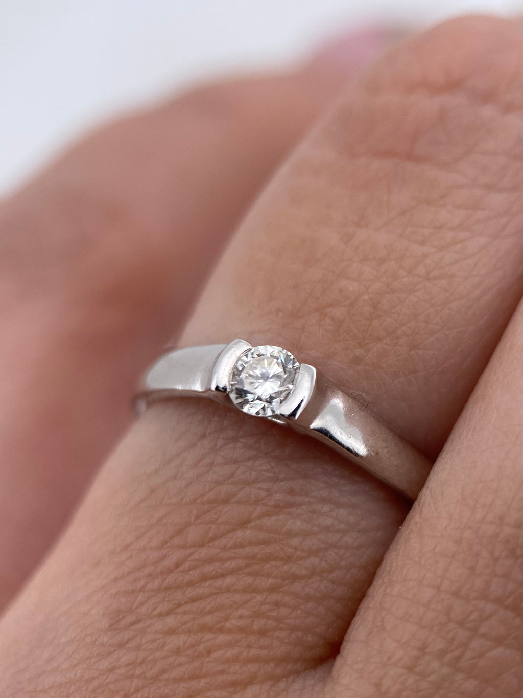 Oro Blanco 14k Redondo 0.17ct de Diamante Natural                                                  Anillo Compromiso OF2004