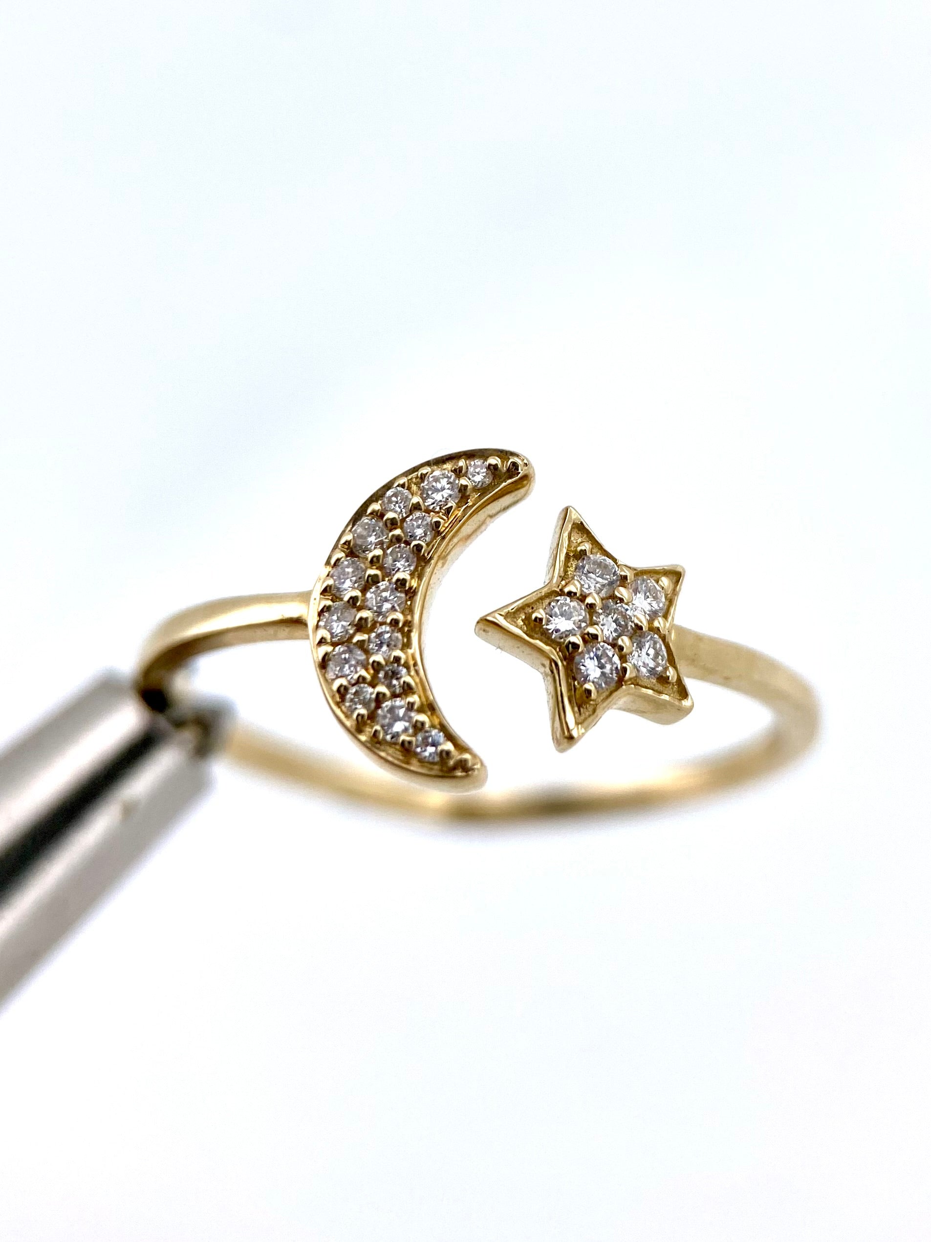 Churumbela Luna y Estrella 0.15ct Oro 14k Amarillo.            OF2350