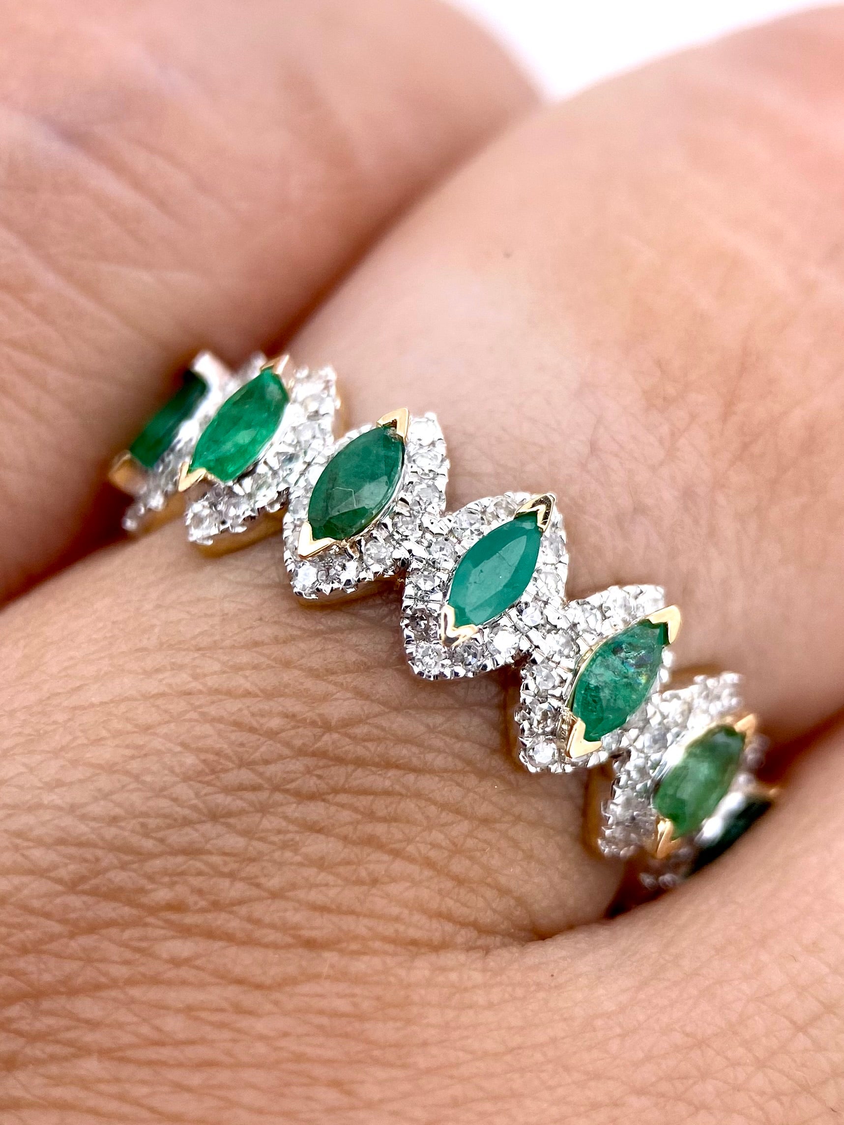 Churumbela Esmeraldas y Diamantes 1.05ct Oro 14k Blanco            OF2376