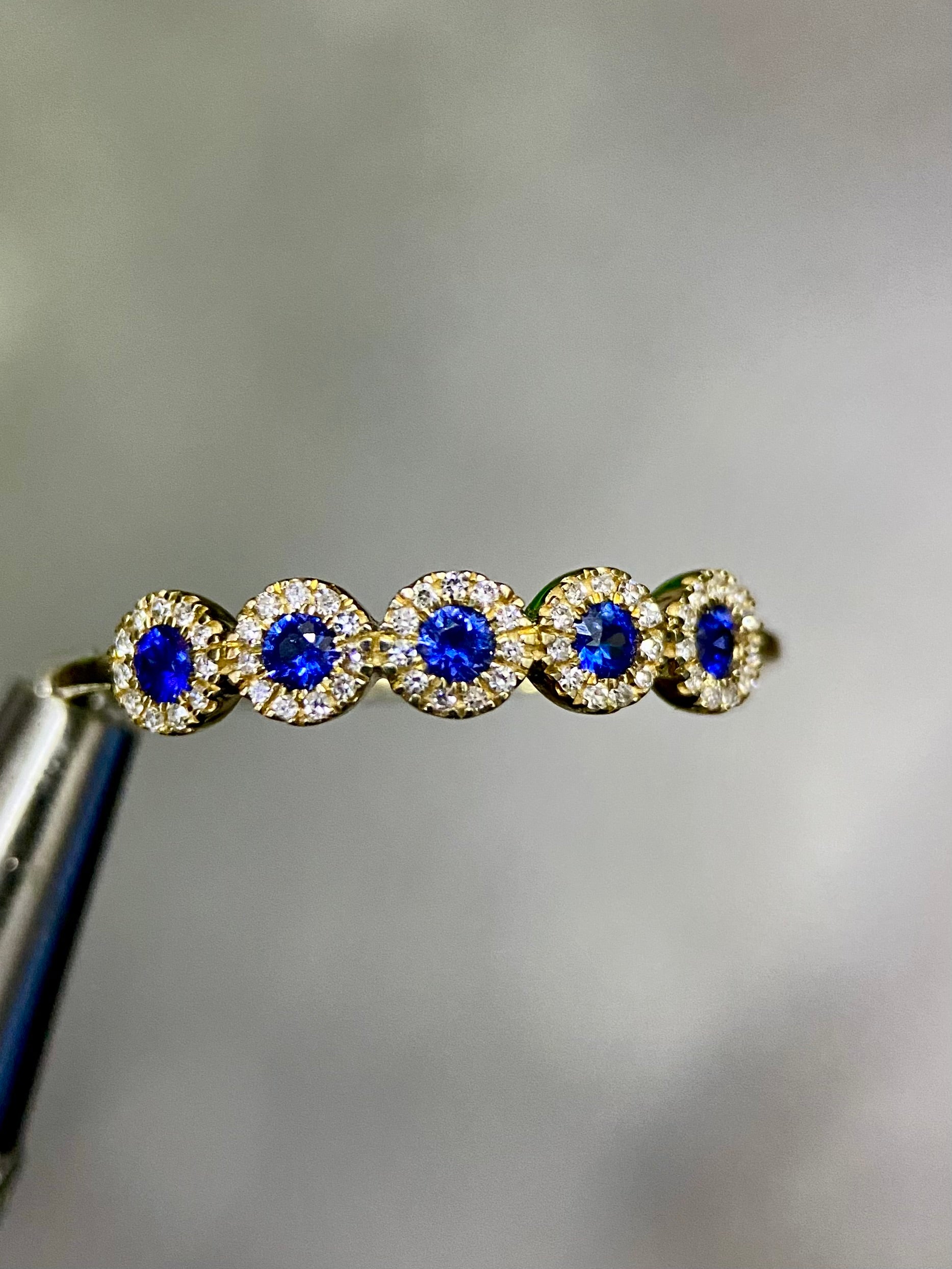 Churumbela Zafiros y Diamantes 0.70ct Oro 14k Blanco.            OF2371