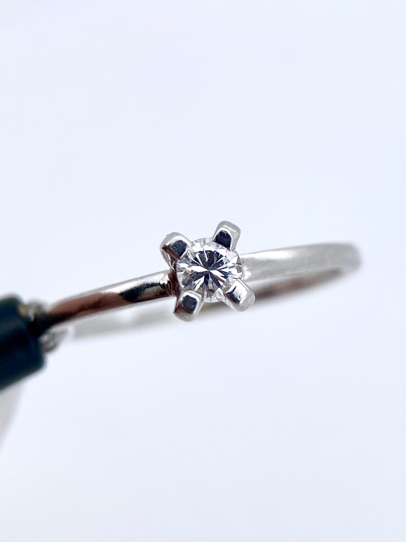 Oro Blanco 14k Redondo 0.15ct de Diamante Natural                                                  Anillo Compromiso OF1948