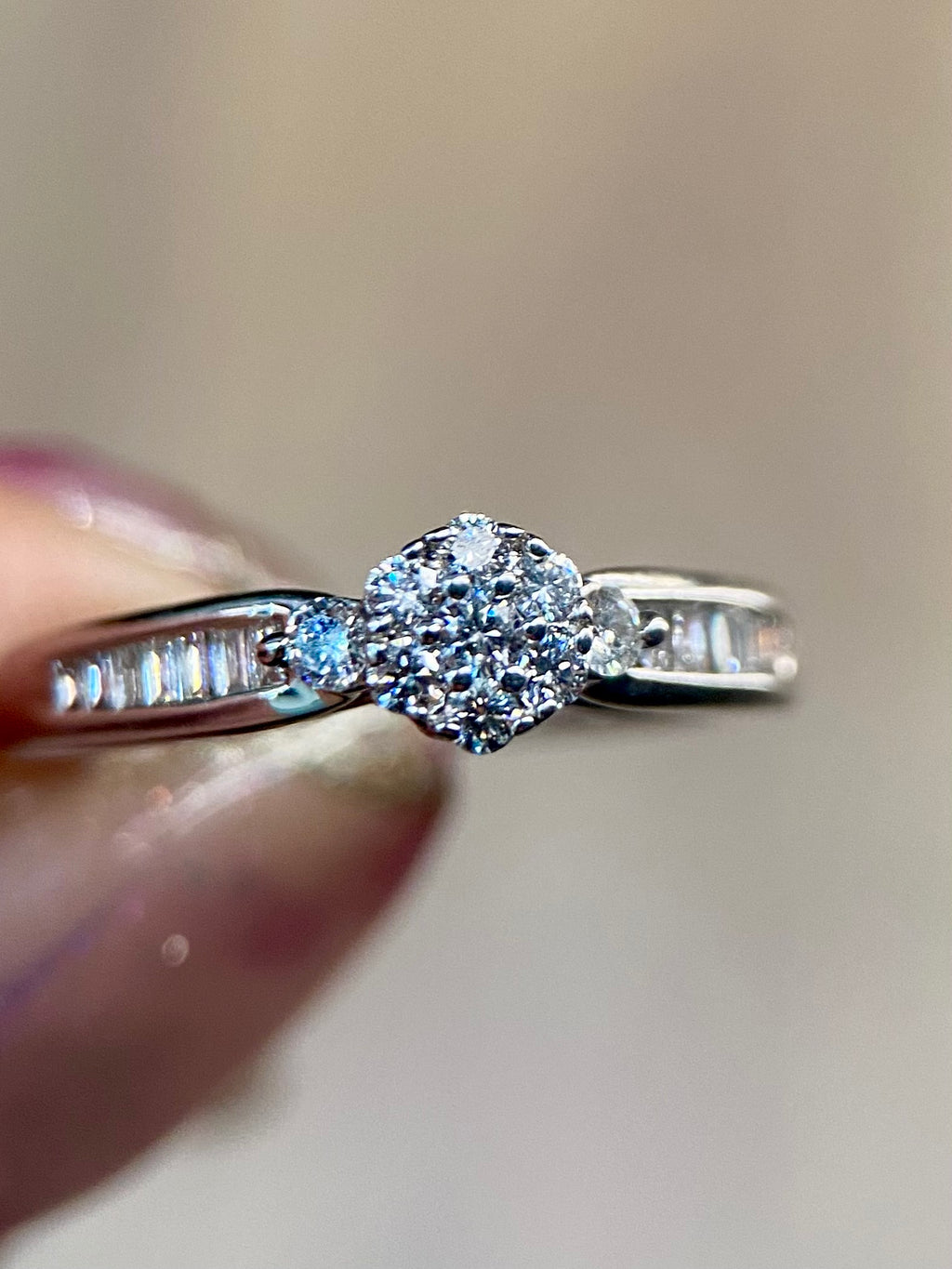 Oro Blanco 14k Redondo 0.45ct de Diamante Natural.                                                  Anillo Compromiso OF2183