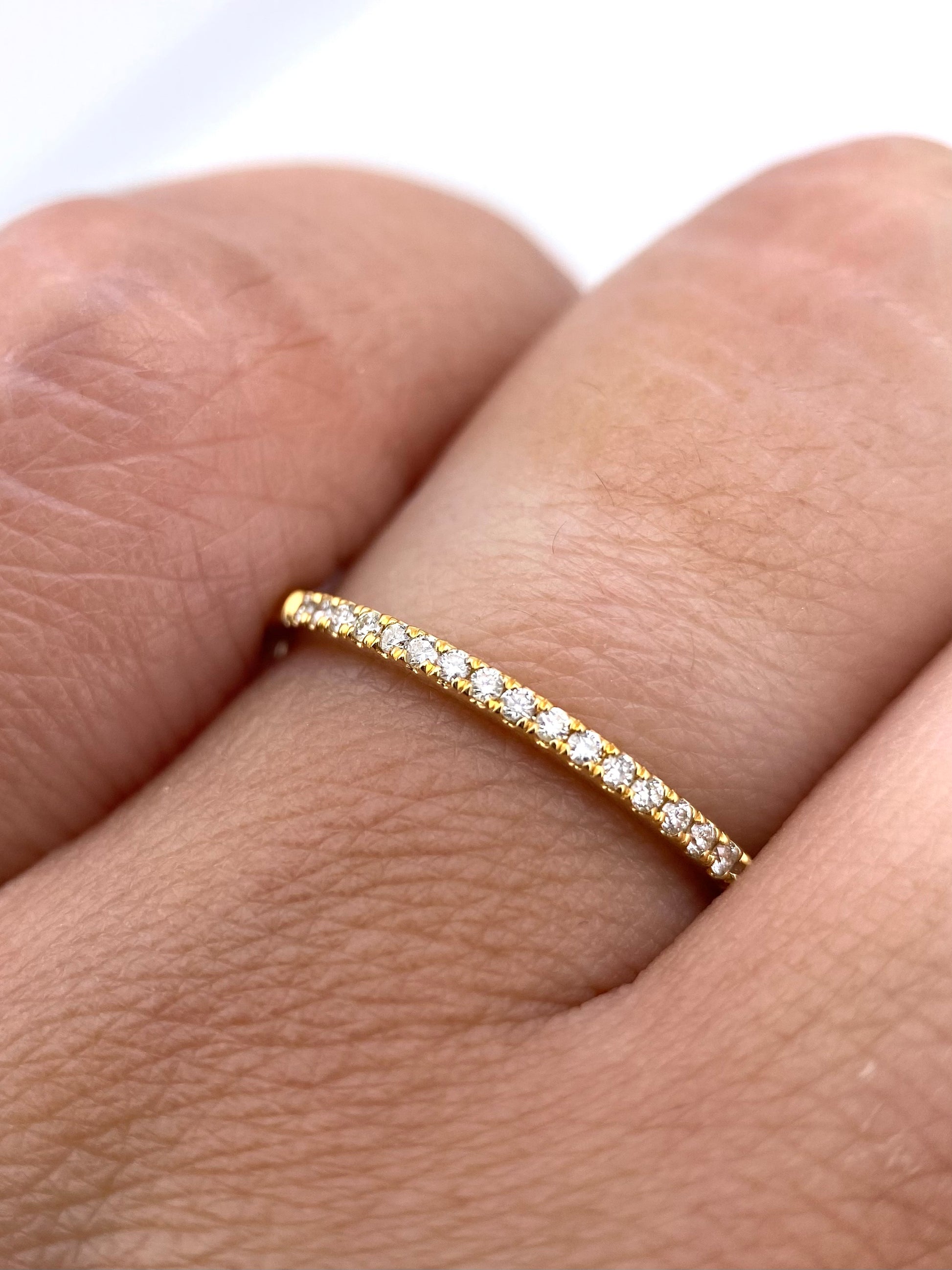 Churumbela Redonda 0.15ct Oro 14k Amarillo.            OF2349