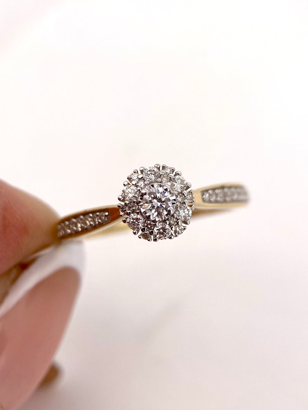 Oro Amarillo 14k Redondo 0.33ct de Diamantes Naturales                            Anillo Compromiso OF2292