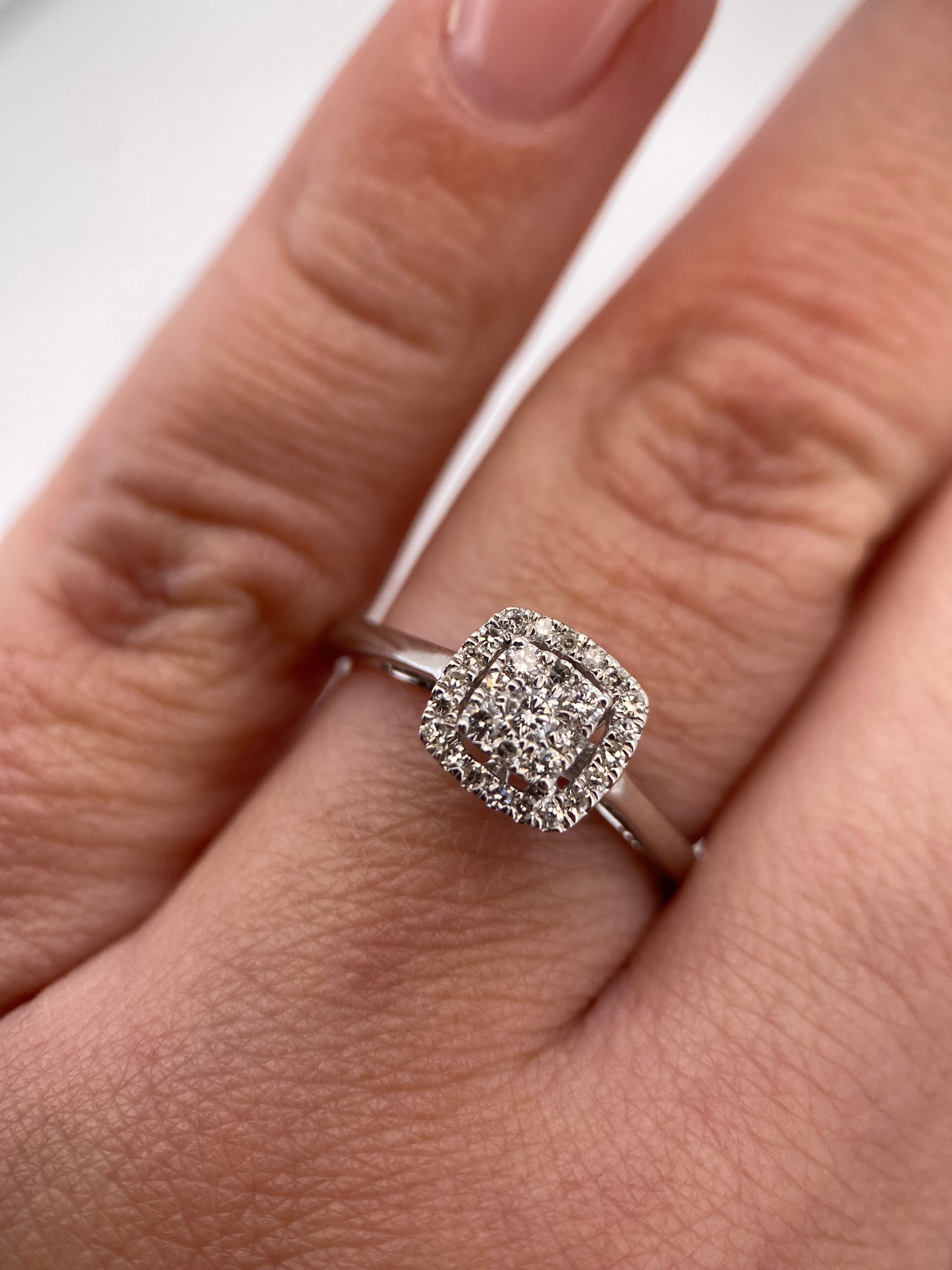 Oro Blanco 14k Princes 0.30ct de Diamantes Naturales                            Anillo Compromiso OF2293