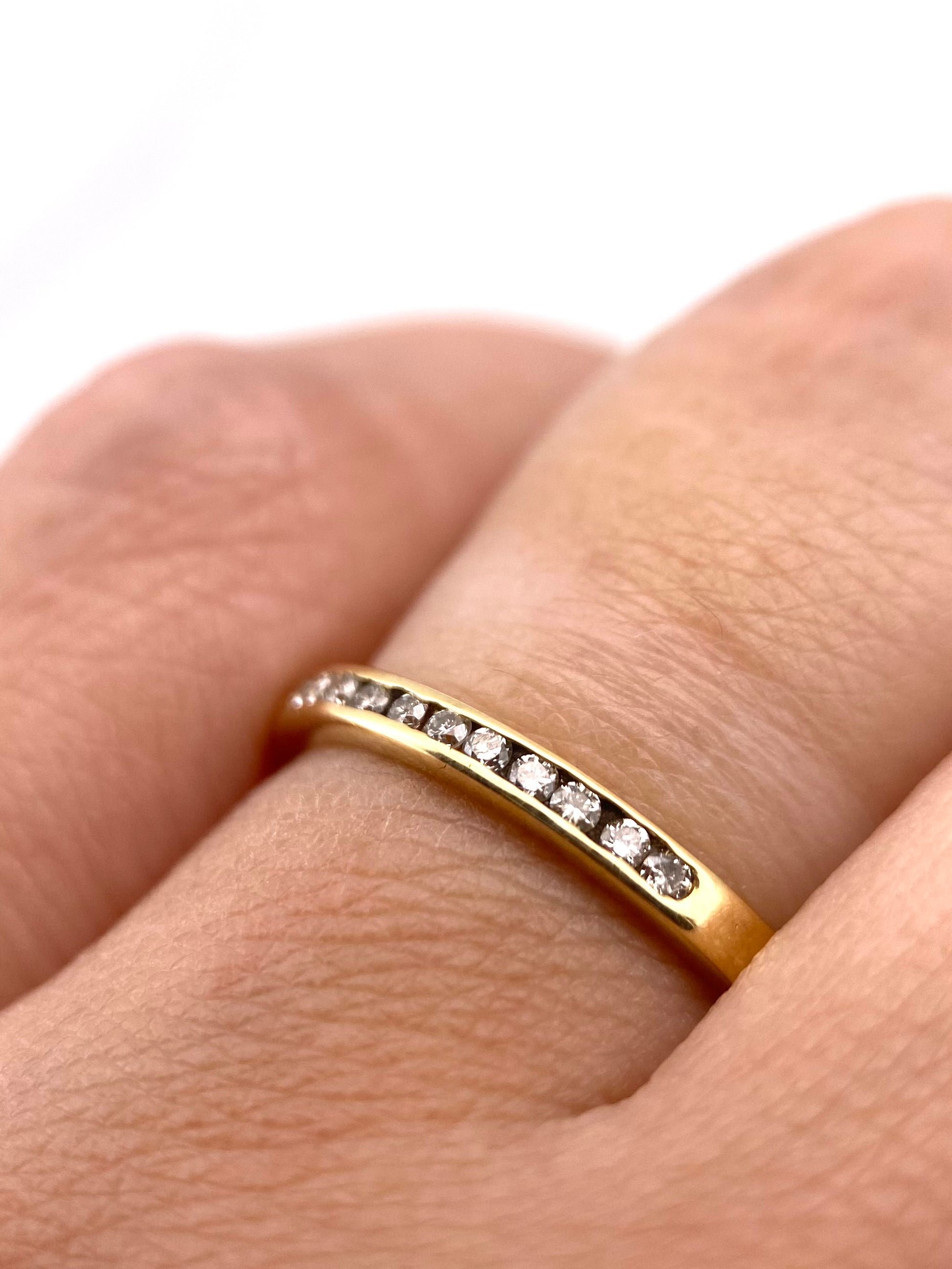 Churumbela Redonda 0.14ct Oro 14k Amarillo.            OF2322