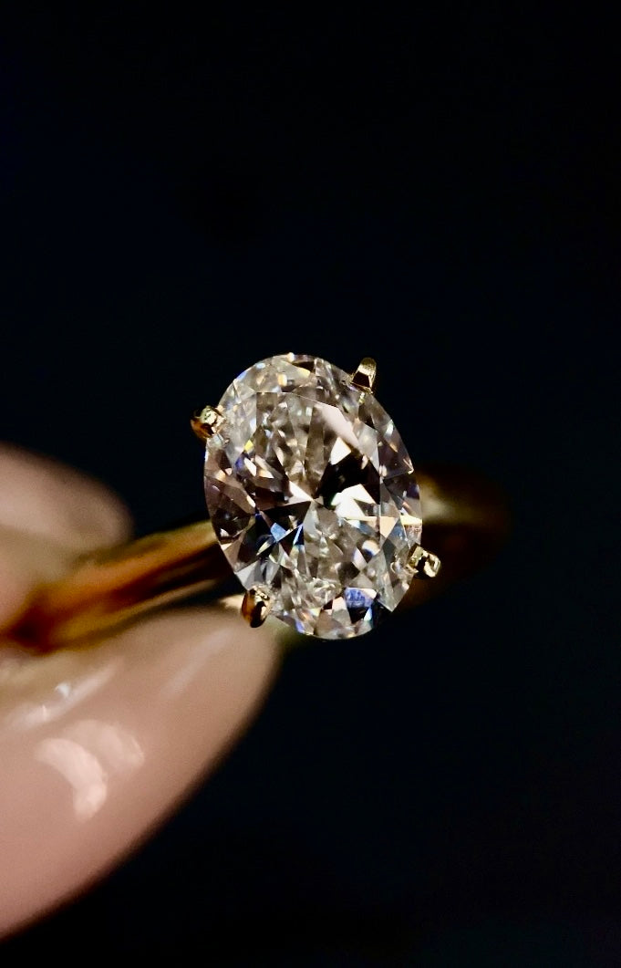 Diamante Laboratorio IGI Oval 2.00ct Oro 14k Amarillo-Anillo de Compromiso