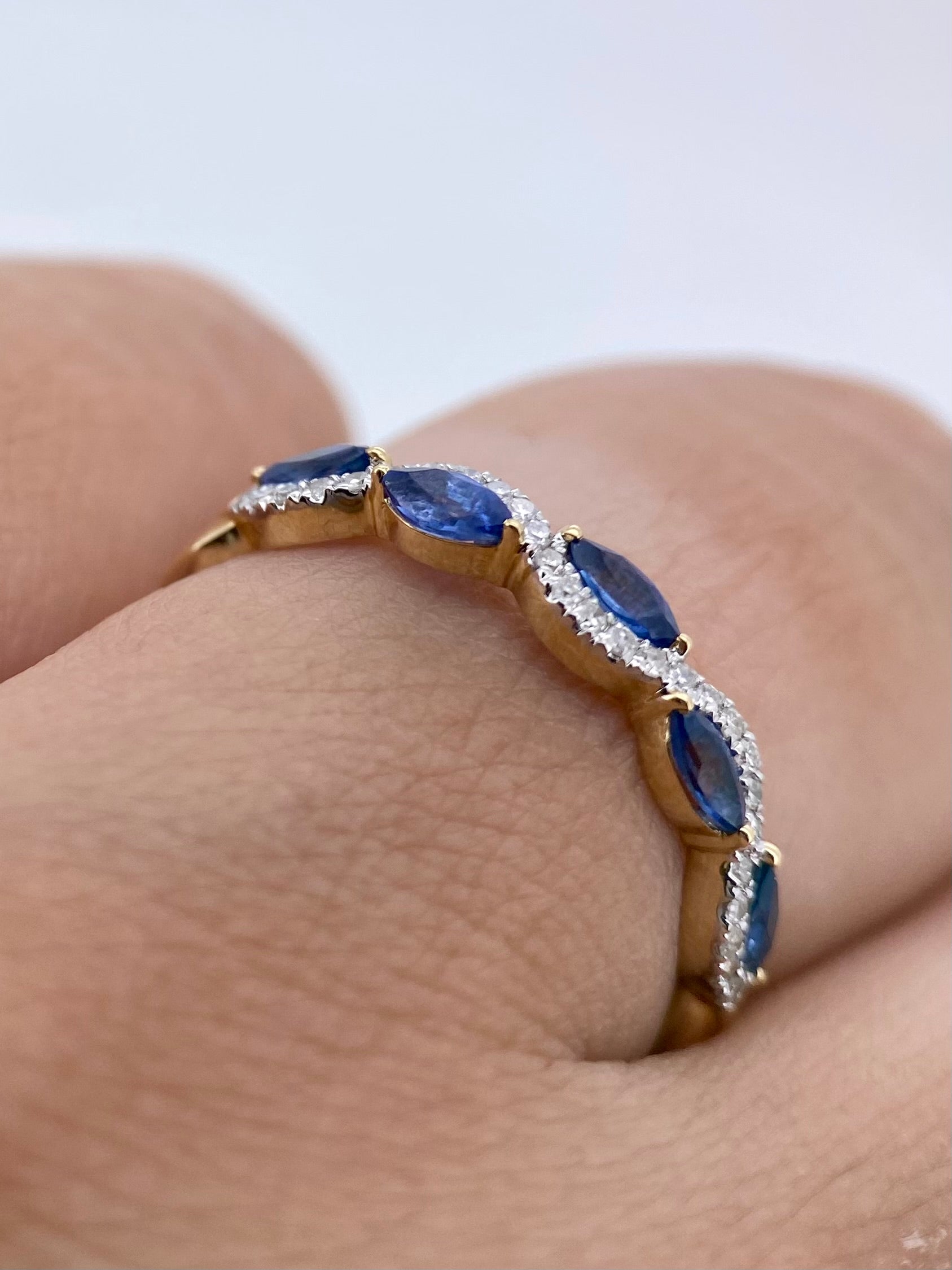 Churumbela Zafiros y Diamantes 0.65ct Oro 14k Blanco.            OF2370