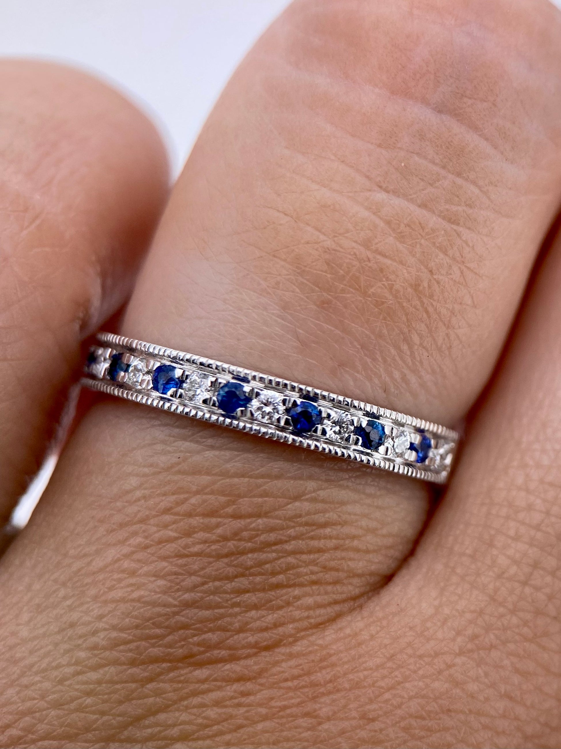 Churumbela Zafiros y Diamantes 0.30ct Oro 14k Blanco            OF2375