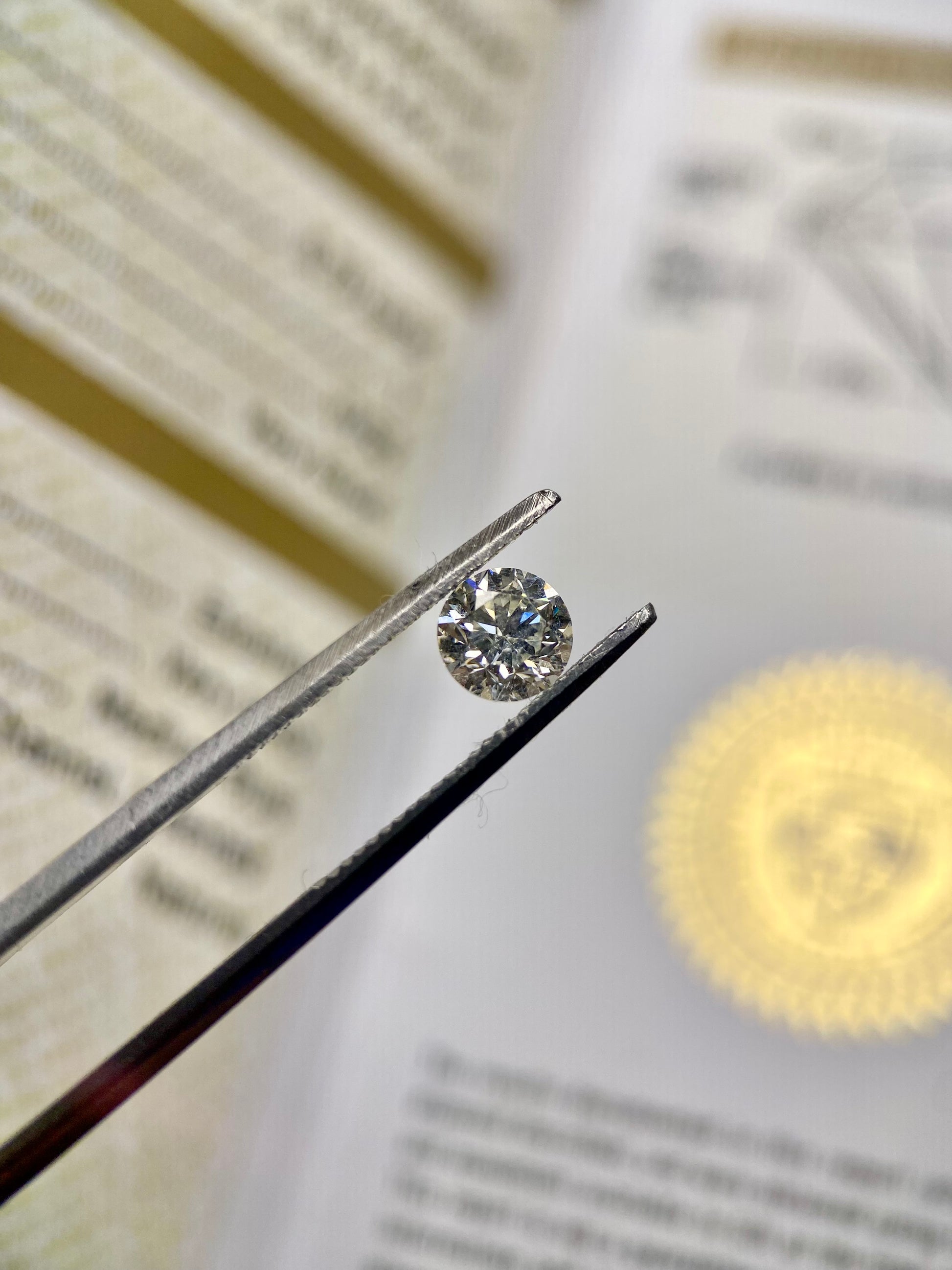 Redondo 0.70ct Diamante GIA
