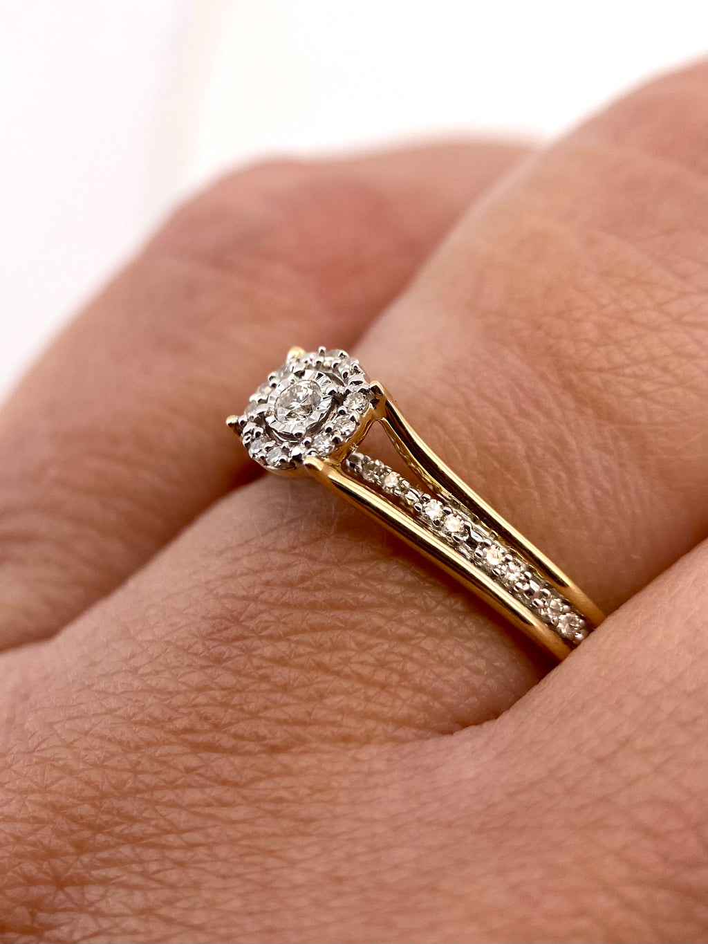 Oro Amarillo 14k Redondo 0.25ct de Diamantes Naturales                            Anillo Compromiso OF2290