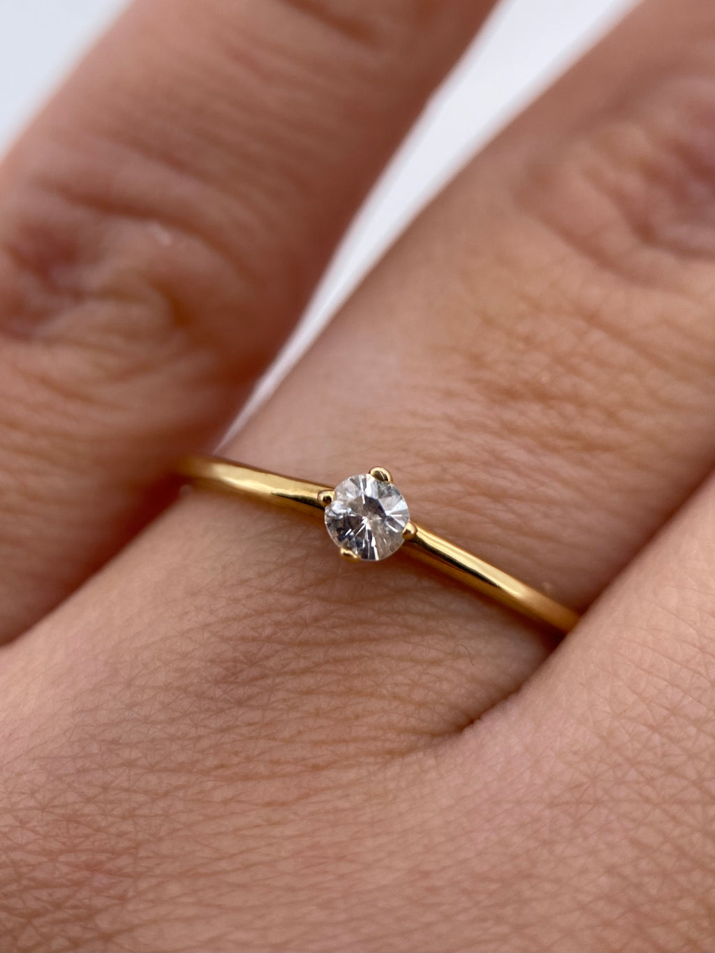 Oro Amarillo 14k Redondo 0.13ct de Diamante Natural                              Anillo Compromiso OF1748