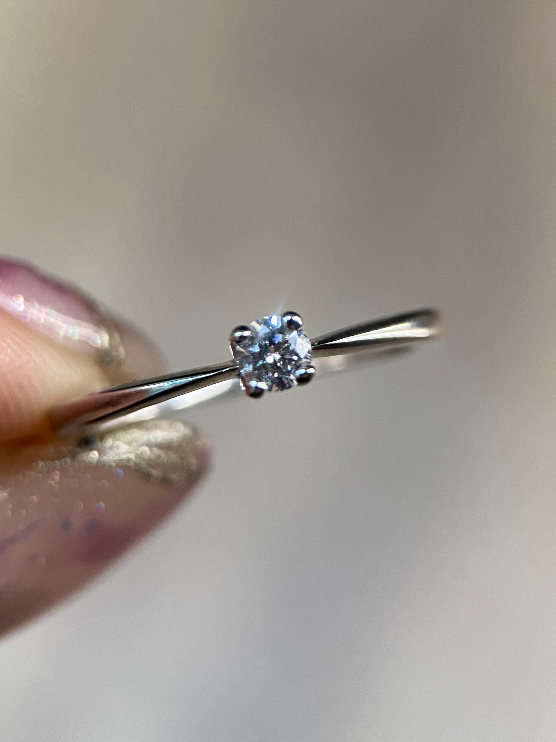 Oro Blanco 14k Redondo 0.13ct de Diamante Natural                                                  Anillo Compromiso OF2177