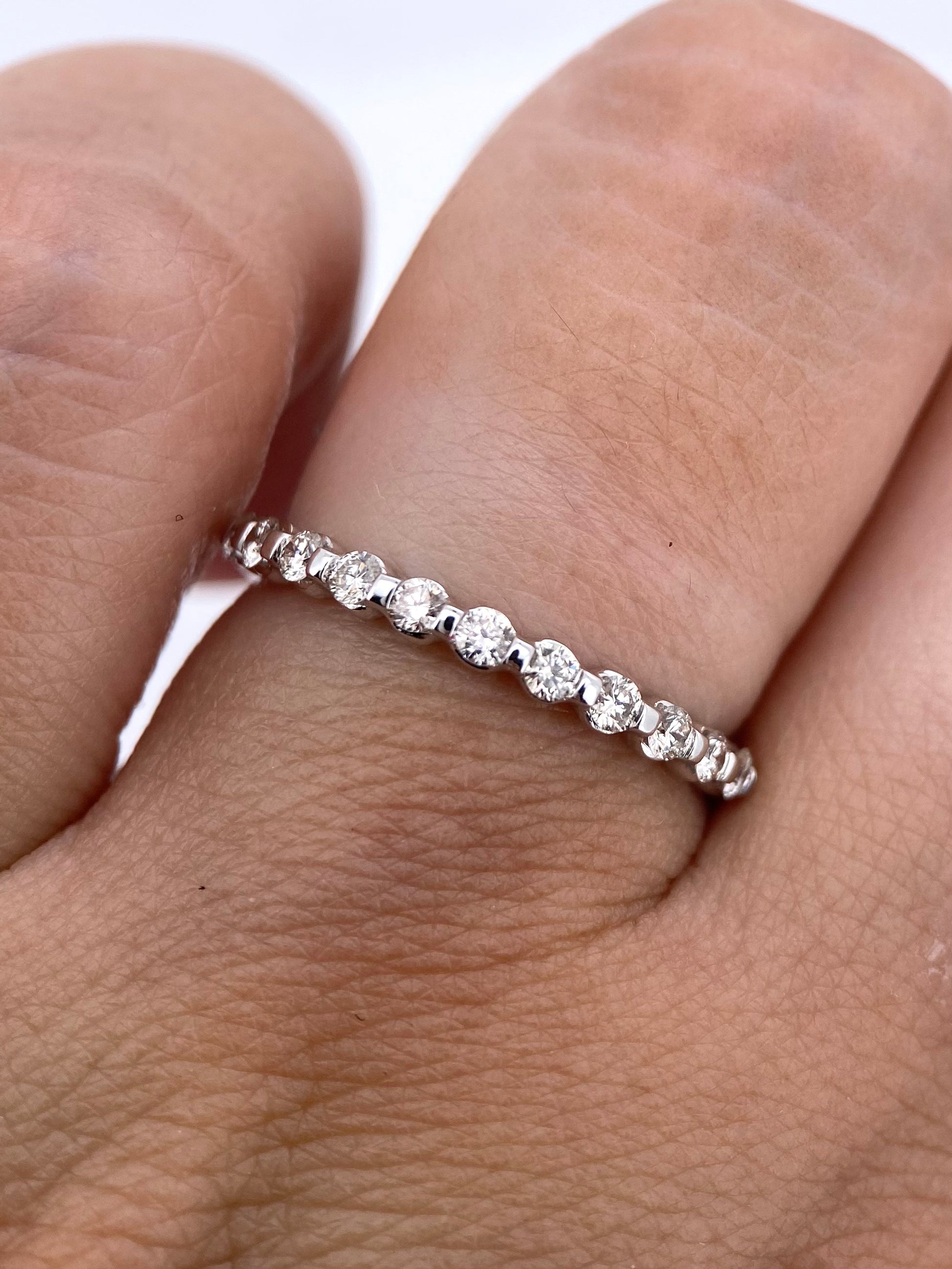 Churumbela Diamantes 0.35ct Oro 14k Blanco.            OF2365
