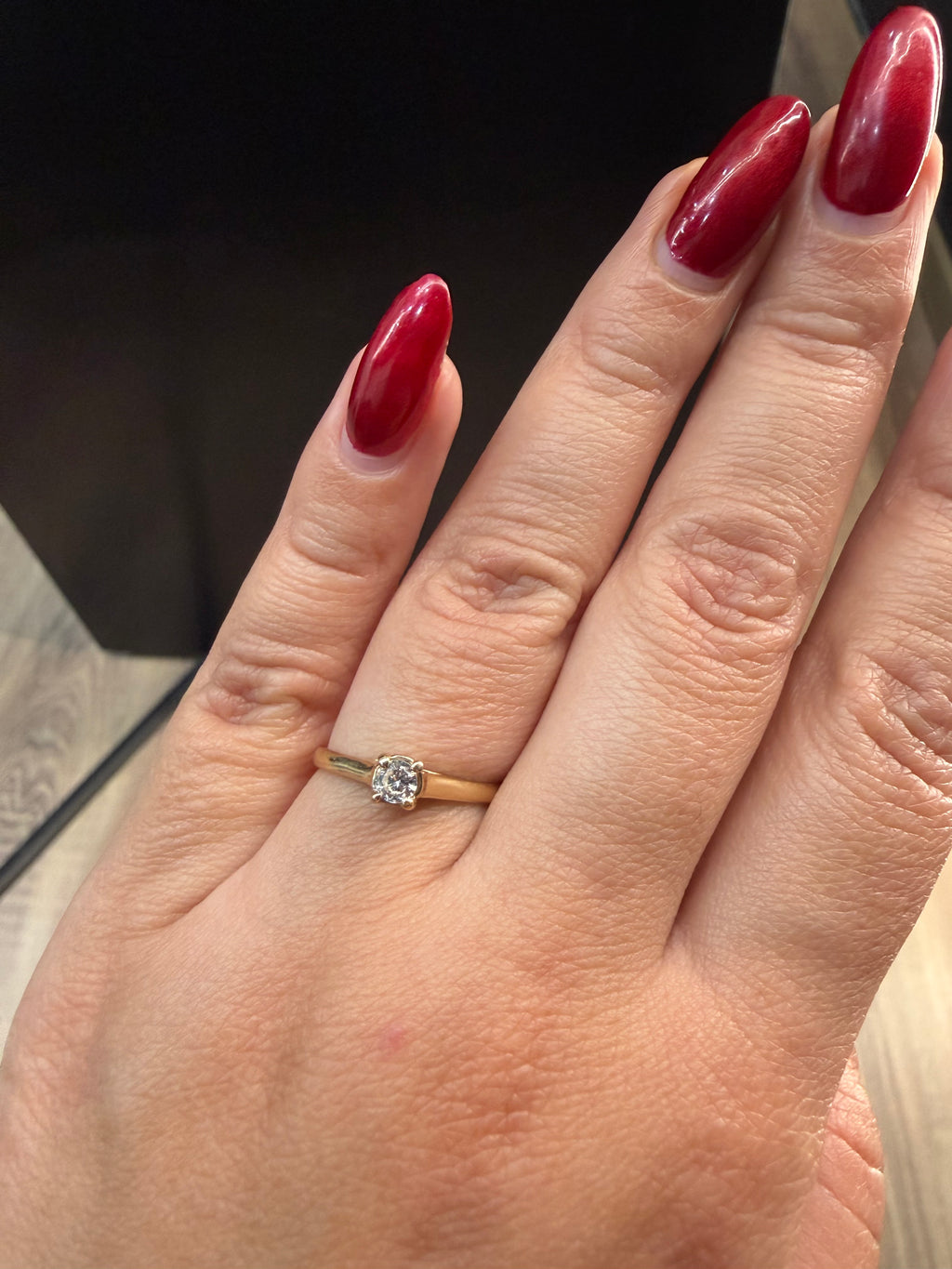 Oro Amarillo 14k Redondo 0.17ct de Diamante Natural                              Anillo Compromiso OF2045