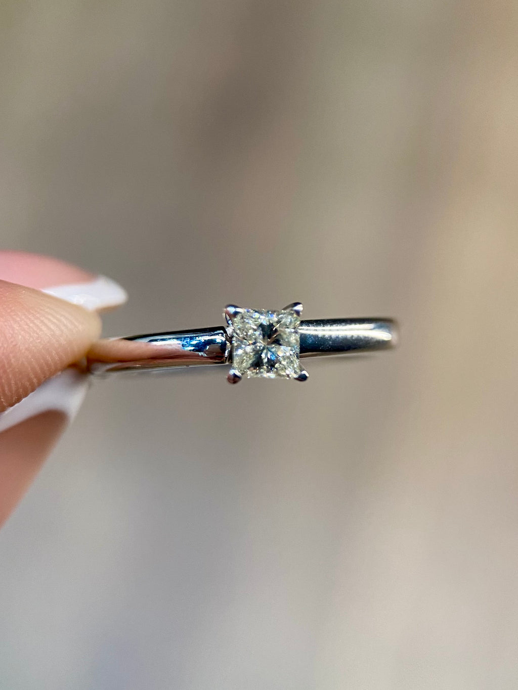Oro Blanco 14k Princes 0.35ct de Diamante Natural                                        Anillo Compromiso OF2303