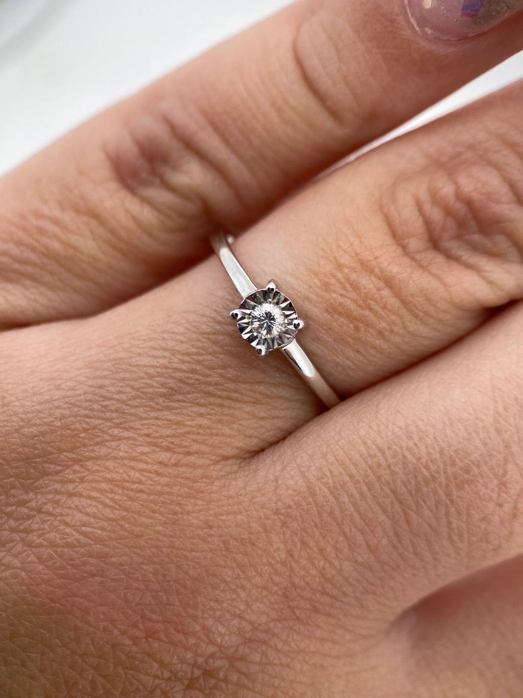 Oro Blanco 14k Redondo 0.10ct de Diamante Natural                                                  Anillo Compromiso OF2050